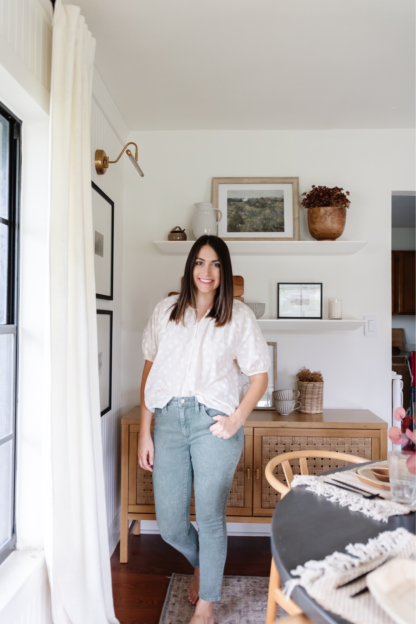 Casual fall outfit

Jeans outfit
Work from home outfit
Oversized shirt
Ivory blouse
Printed blouse
Printed top
Patterned top
Straight jeans 
Skinny jeans 
Light colored jeans 
Colored jeans 

#LTKSeasonal #LTKfit #LTKunder50