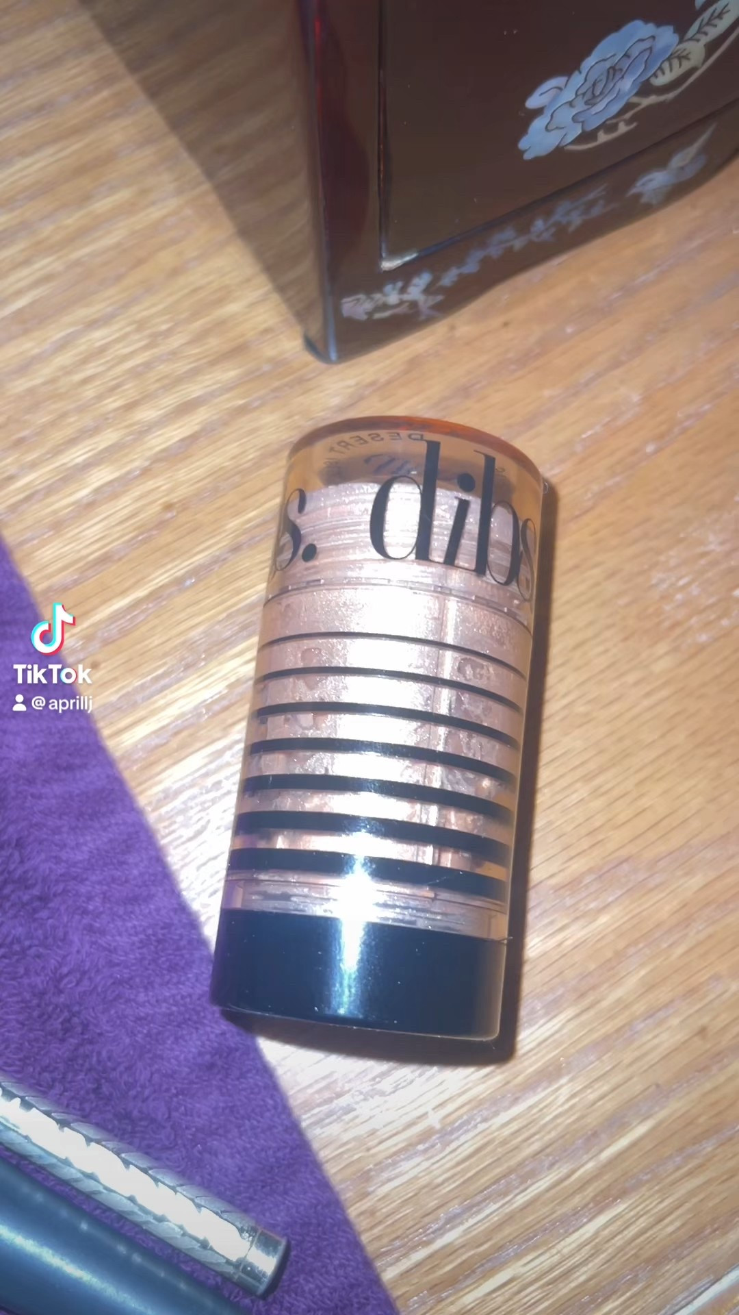 Stocking stuffer! Beauty edition #ltkholiday


#LTKHoliday #LTKBeauty #LTKGiftGuide