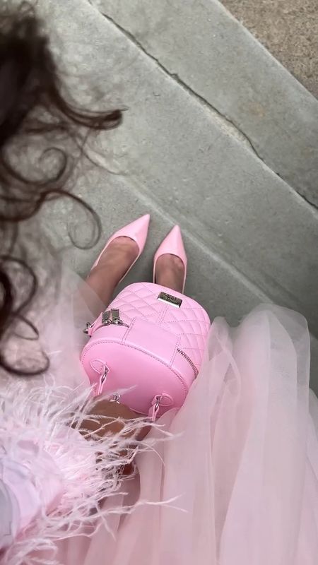 Pink amazon tulle skirt 


#LTKSeasonal #LTKFind #LTKstyletip