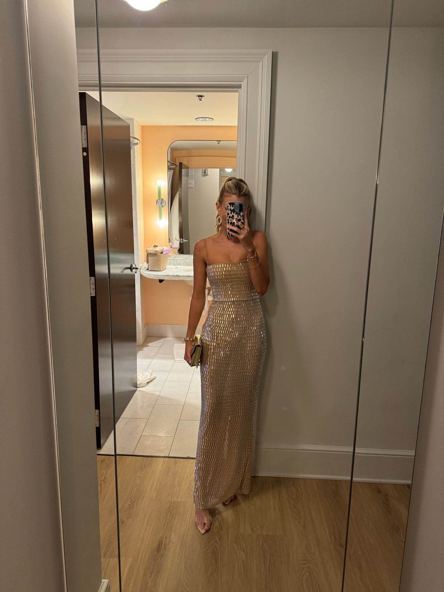 headed to a masquerade ball 🎭✨ this dress is absolutely STUNNING and fits like a glove (wearing size 2)

formal gown, masquerade, sequin dress, rhinestone dress, black tie wedding, nye wedding, nye party, holiday dress, oh polly

#LTKParties #LTKWedding