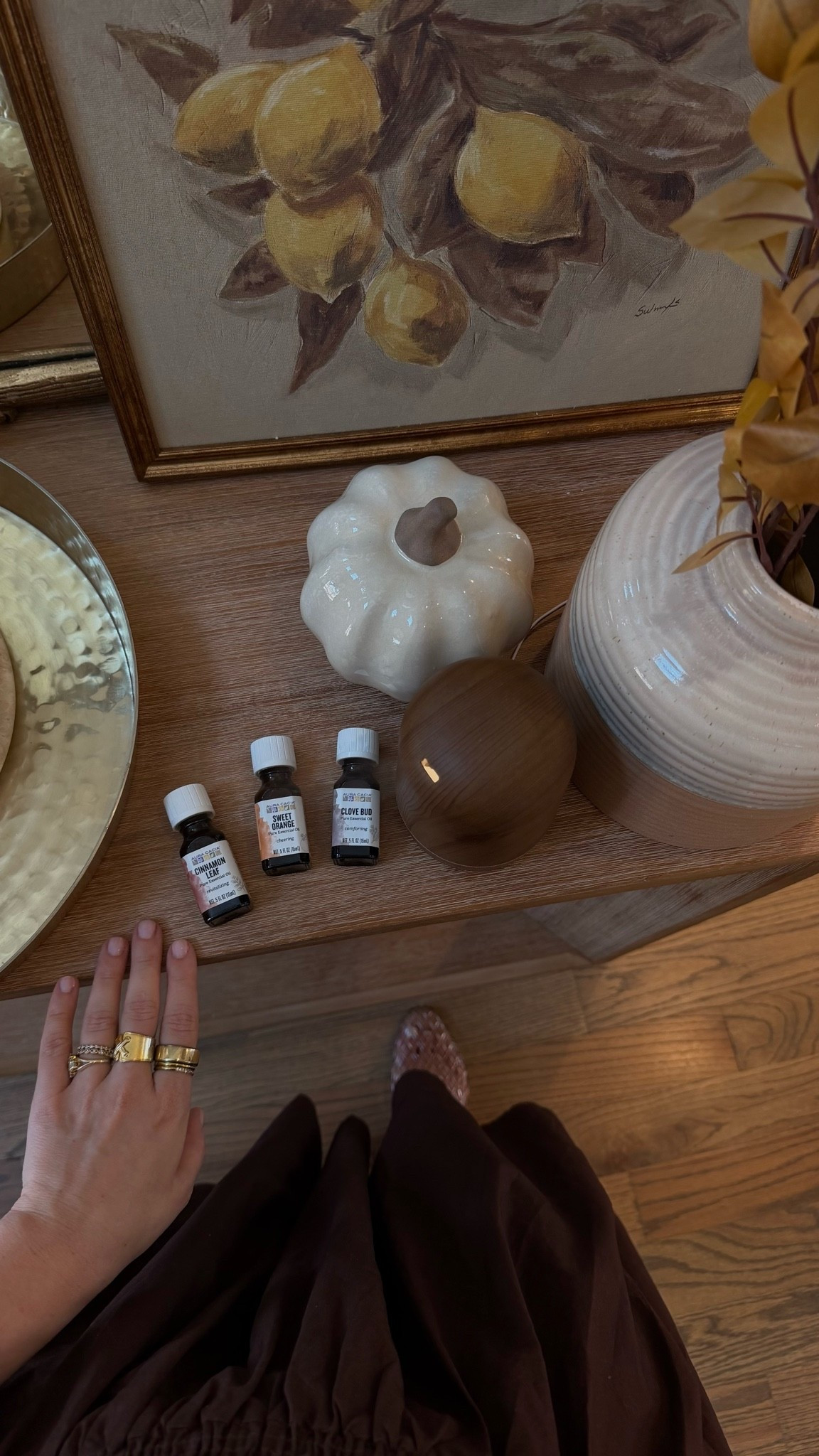 let’s decorate & make the home feel like our favorite season! Aura Cacia essential oil blend I always have going this time of year 🥹🍂: cinnamon leaf, sweet orange, & clove bud! ✨ #auracacia #fall #fallhome

#LTKSeasonal #LTKdayinmylife #LTKHome