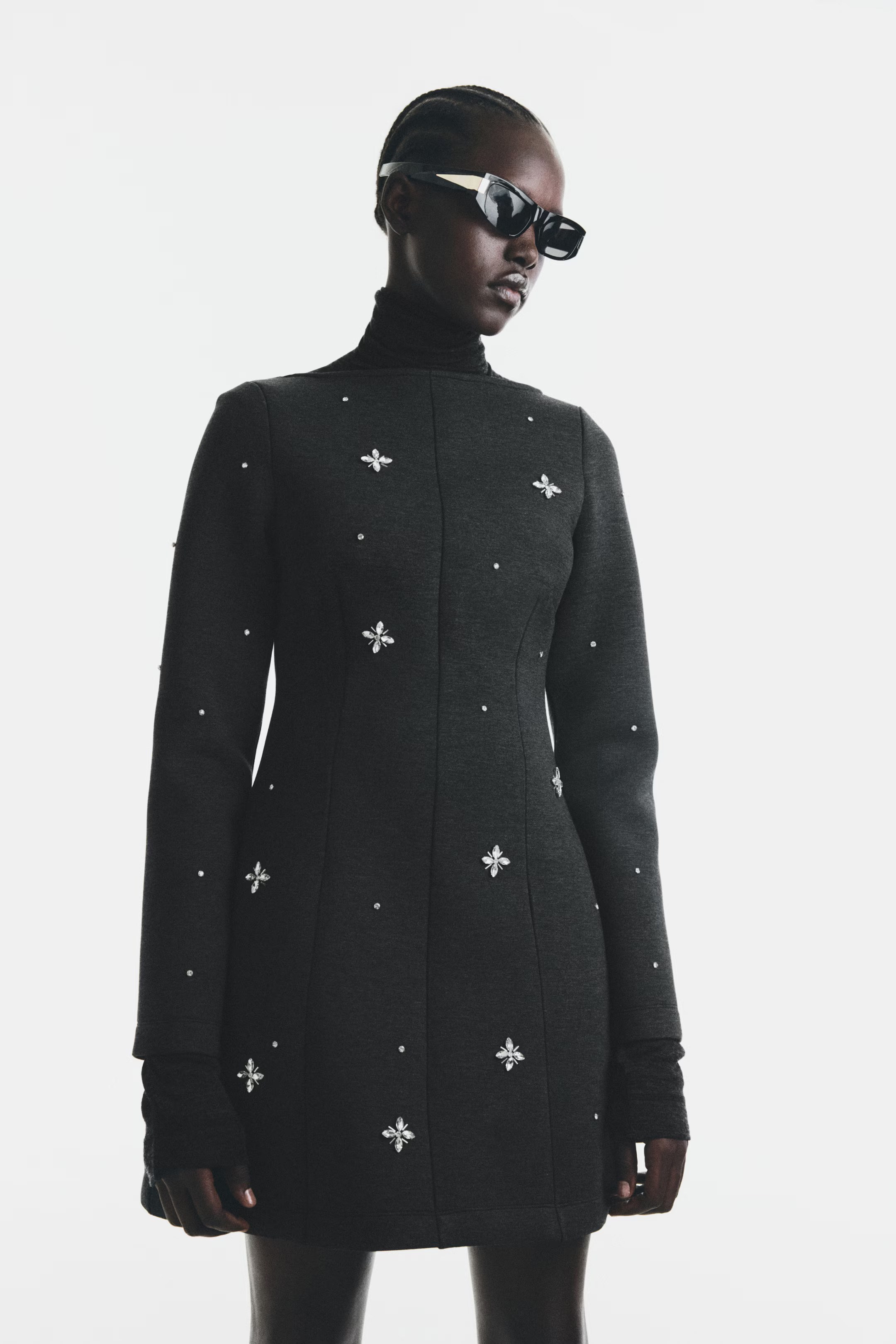 Rhinestone-embellished scuba dress | H&M (UK, MY, IN, SG, PH, TW, HK)