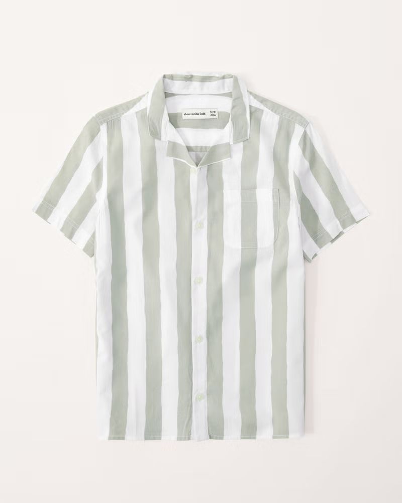 short-sleeve resort button-up shirt | Abercrombie & Fitch (US)