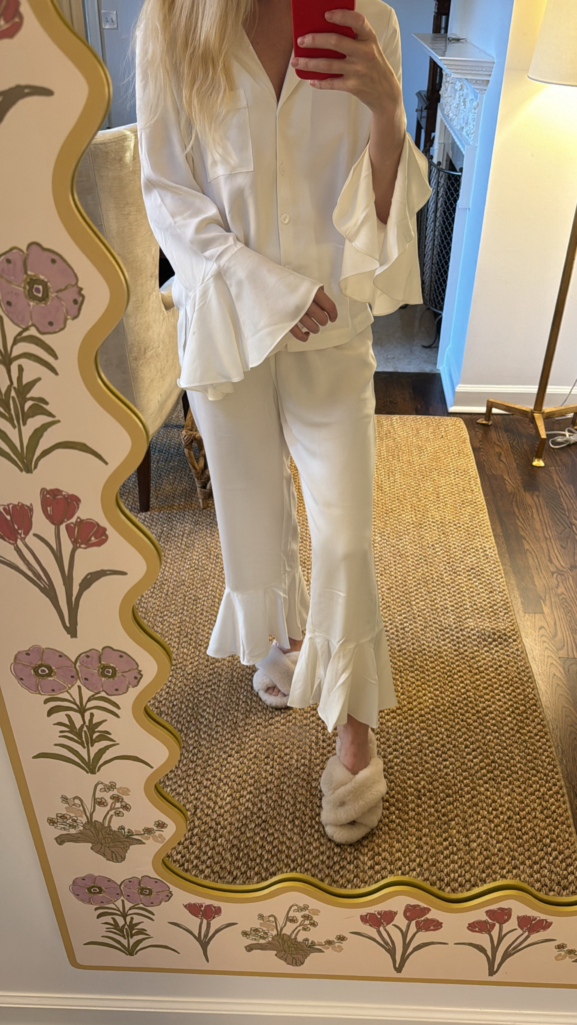 Spoil yourself with the chicest pjs from Half Asleep! 
Perfect to wear while working from home, out on the go, or to sleep on winter nights. Made with a super soft, breathable, and eco-conscious fabric. With a ruffle accent for a bit of feminine flair, it’s perfect for all your dreams, day and night  