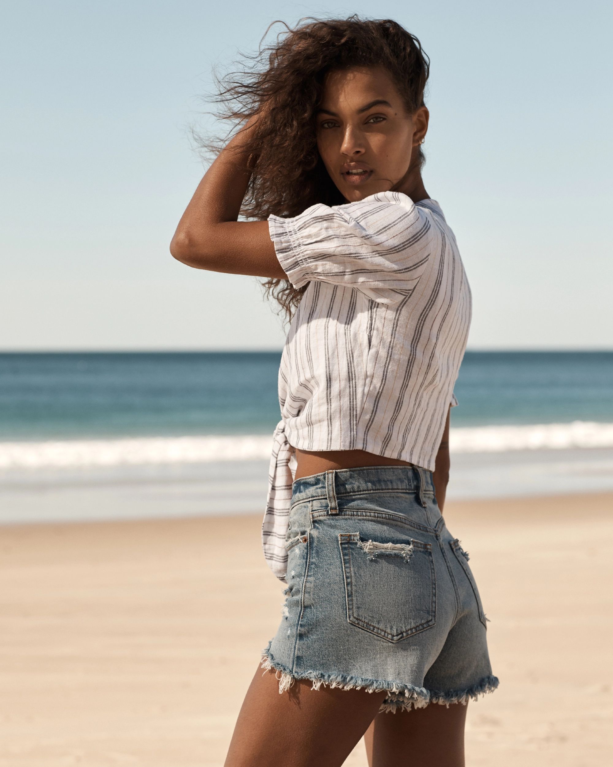 Women's High Rise Mom Shorts | Women's Clearance | Abercrombie.com | Abercrombie & Fitch (US)