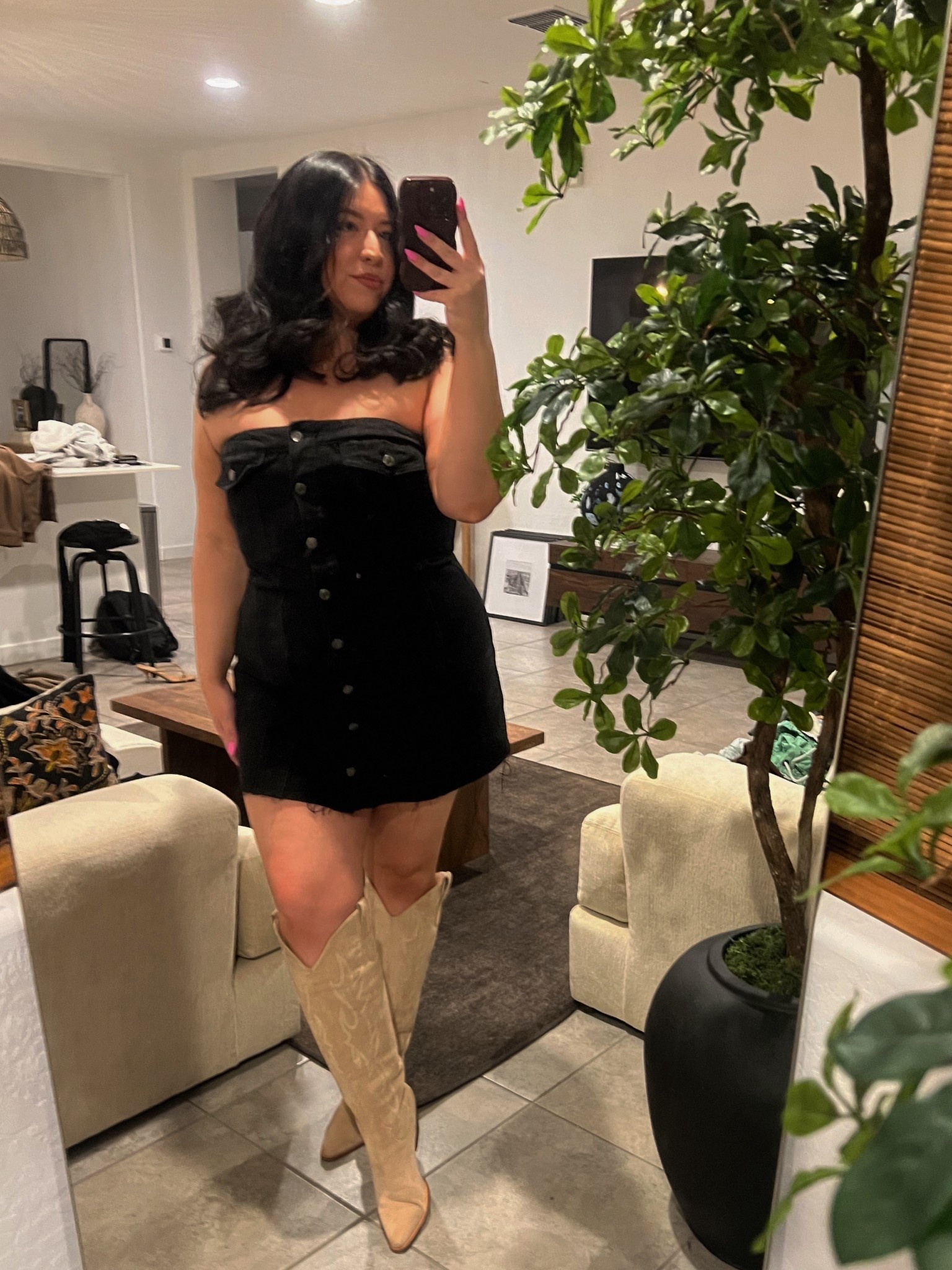 Yeehaw

Wearing a size 14 in the dress & a 10 in the boots 👢

#LTKMidsize #LTKFindsUnder50 #LTKPlusSize