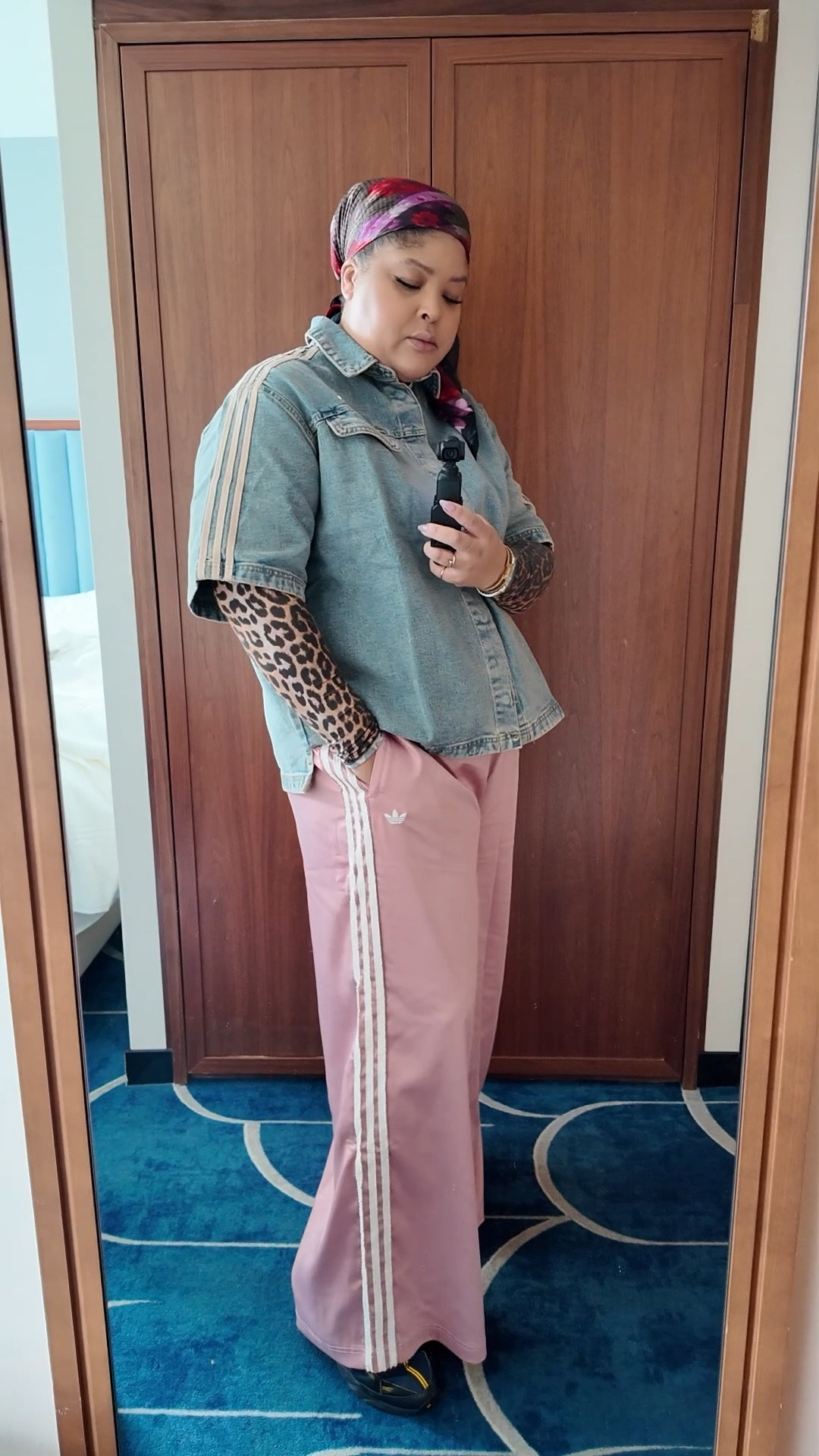 We love a track pant with a mix of prints!

#LTKOver40 #LTKStyleTip