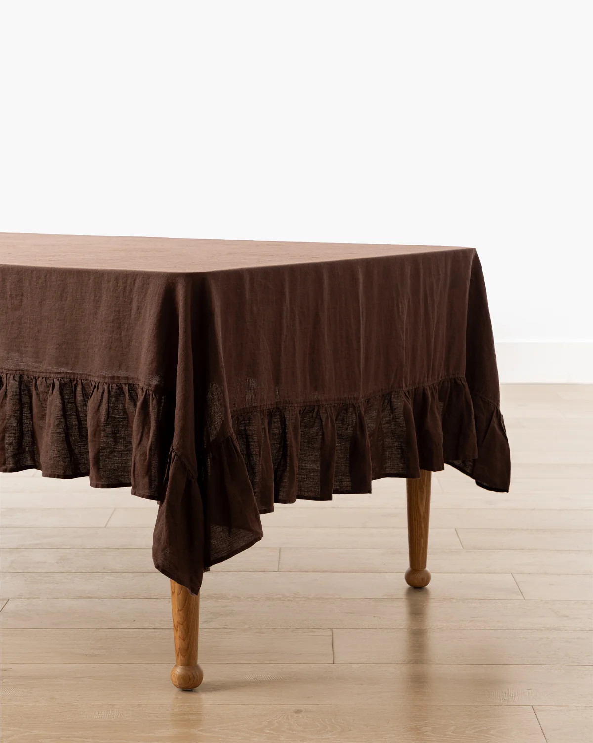 Catania Linen Ruffle Tablecloth | McGee & Co. (US)