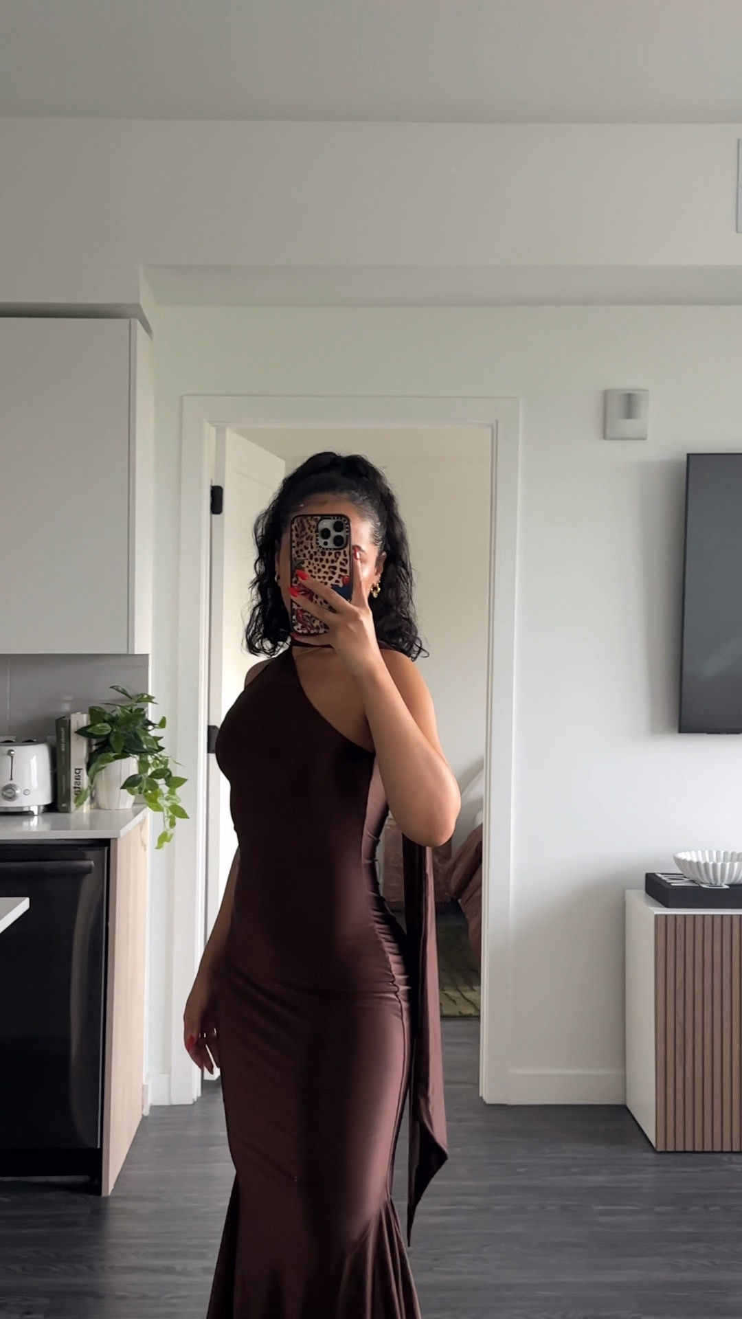 the perfect dress 🤎 @ohpolly 
wearing UK 8/US 4