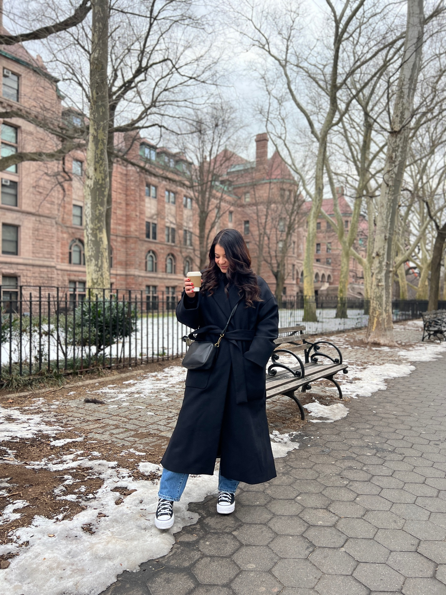 New York ☕️❄️🖤

#LTKtravel #LTKfindsunder100 #LTKstyletip