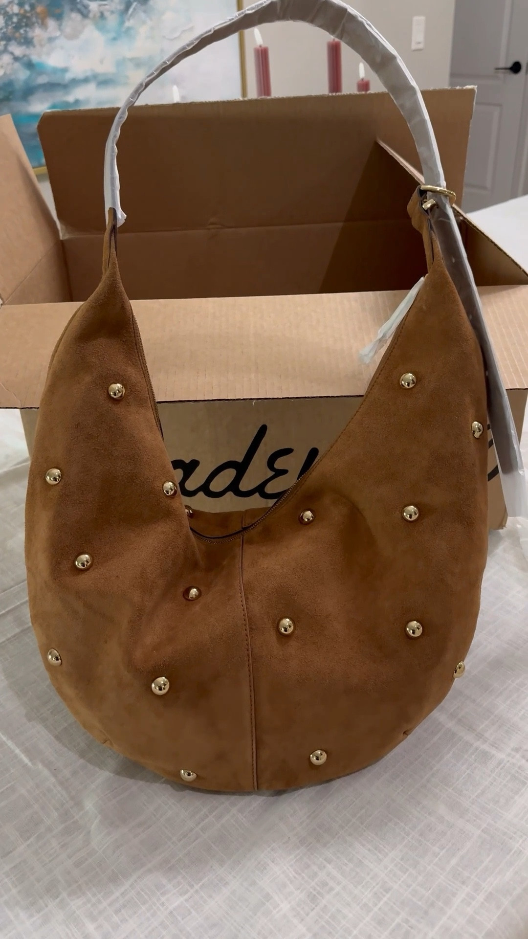 Suede curved shoulder bag, gift for her 
Winter outfit 

#LTKGiftGuide #LTKSeasonal #LTKdayinmylife
