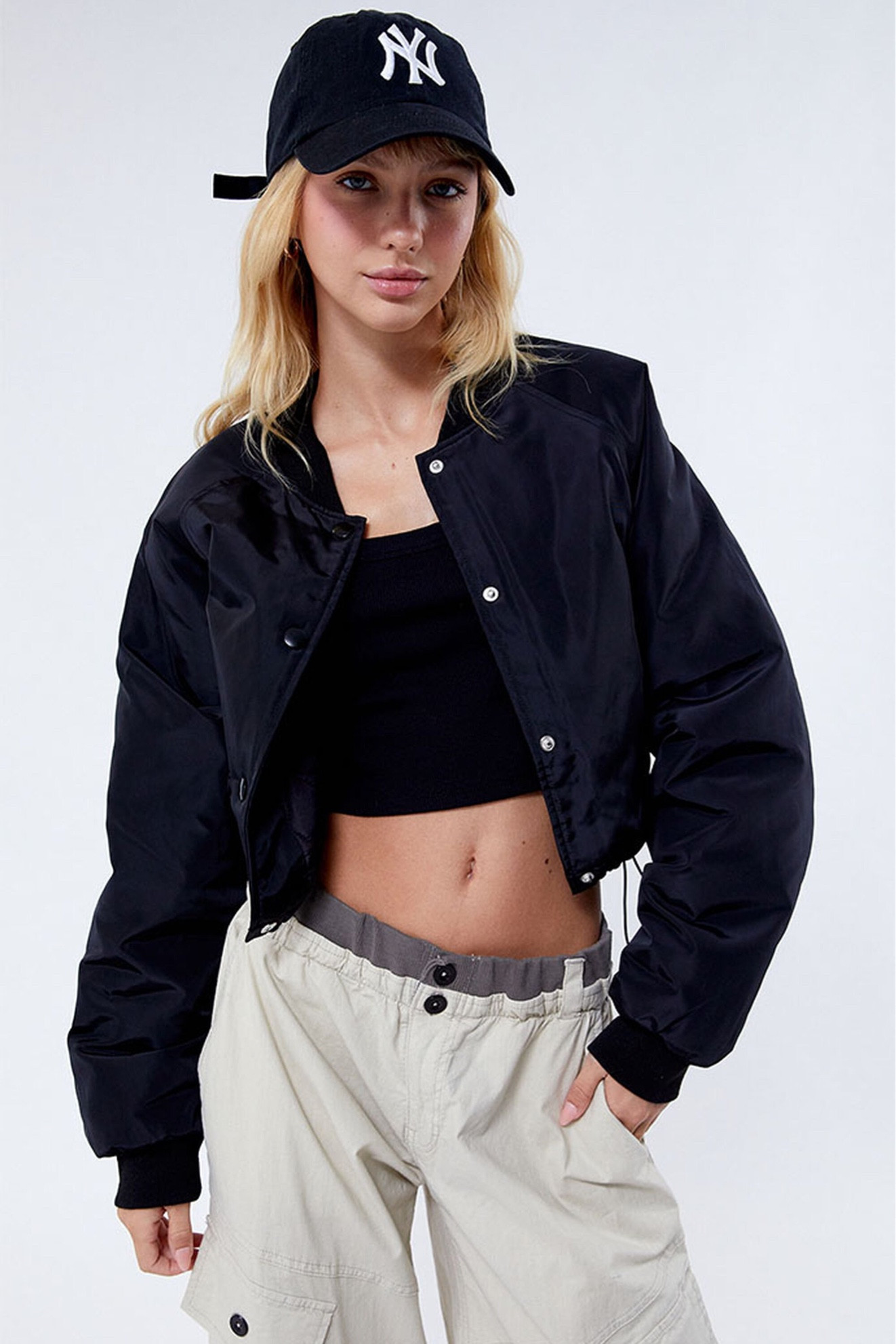 STYLE INSPO ALERT ✨ a black bomber jacket will eat every. single. time. 

#LTKstyletip