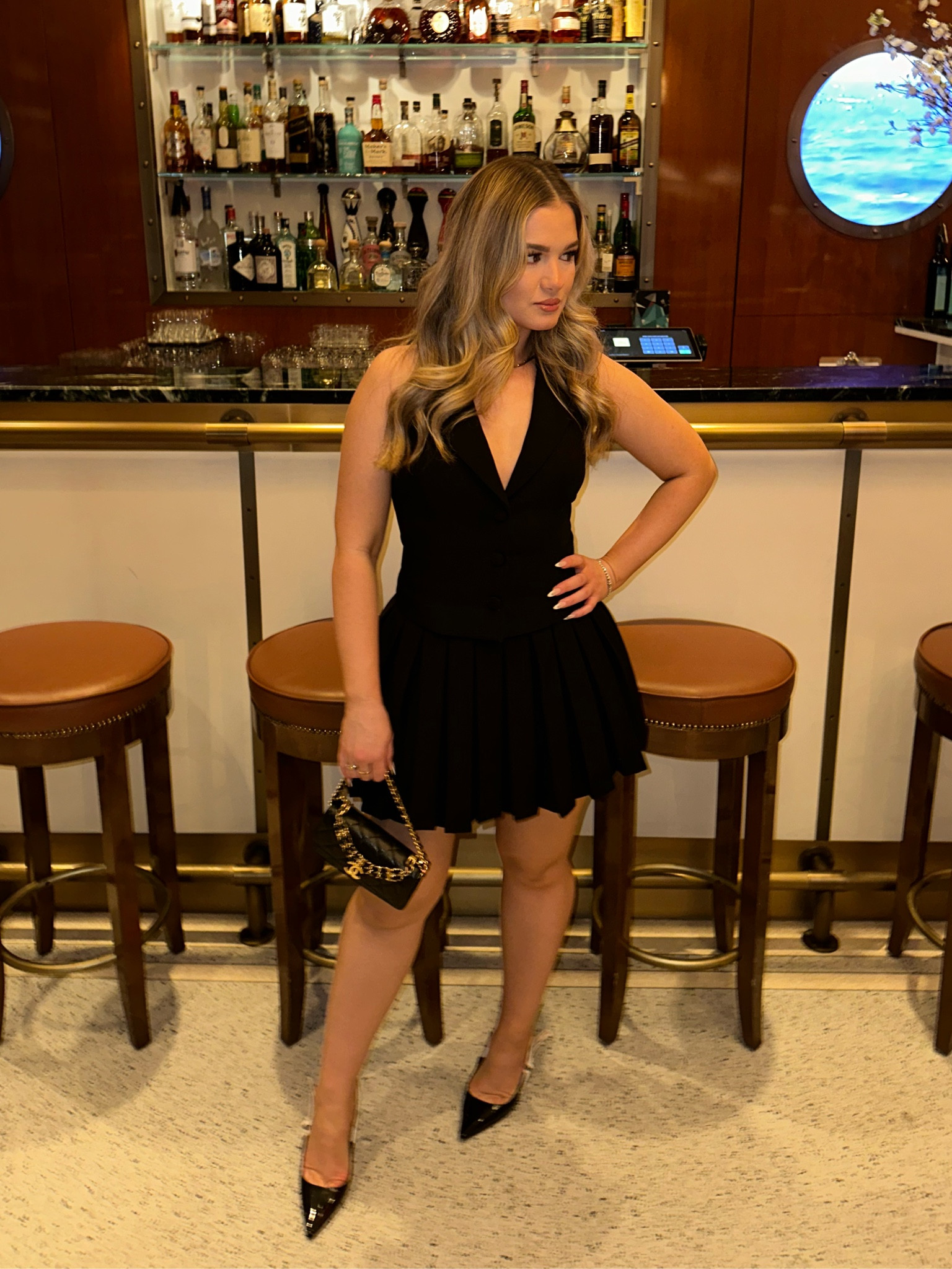 Girls night out 🖤

#LTKmidsize #LTKstyletip #LTKfindsunder100