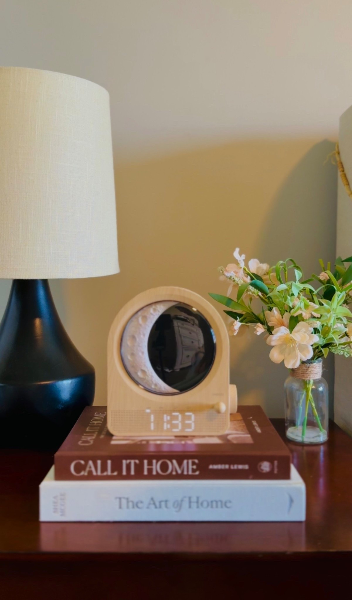 Blonbar traditional alarm clock. 

Wake to gradually brightening light, not jarring alarms

Dual alarms let couples sync different morning schedules

10 natural sounds double as sleep aid or focus companion



#LTKmomlife #LTKdayinmylife #LTKMothersDay
