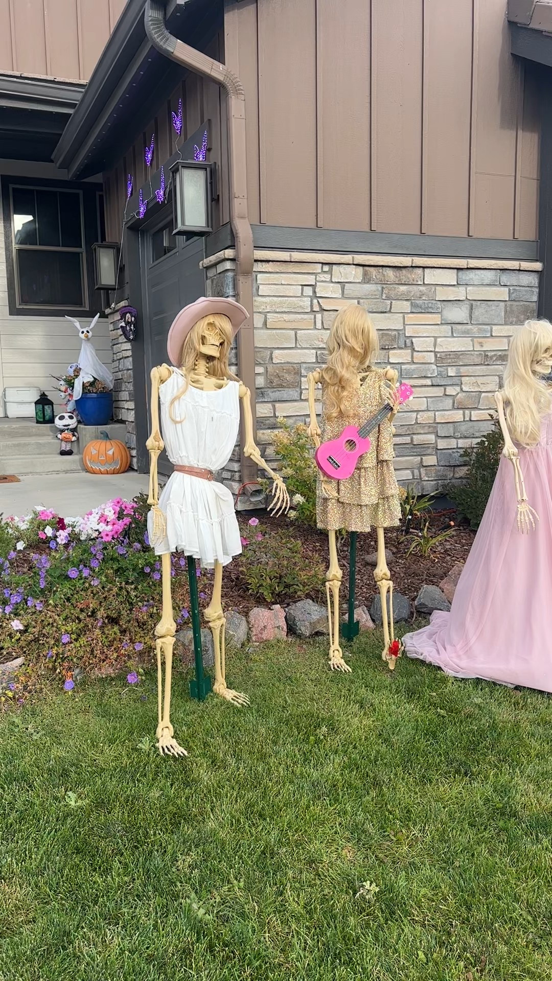 Taylor swift Halloween decorations 

#LTKHalloween #LTKHome