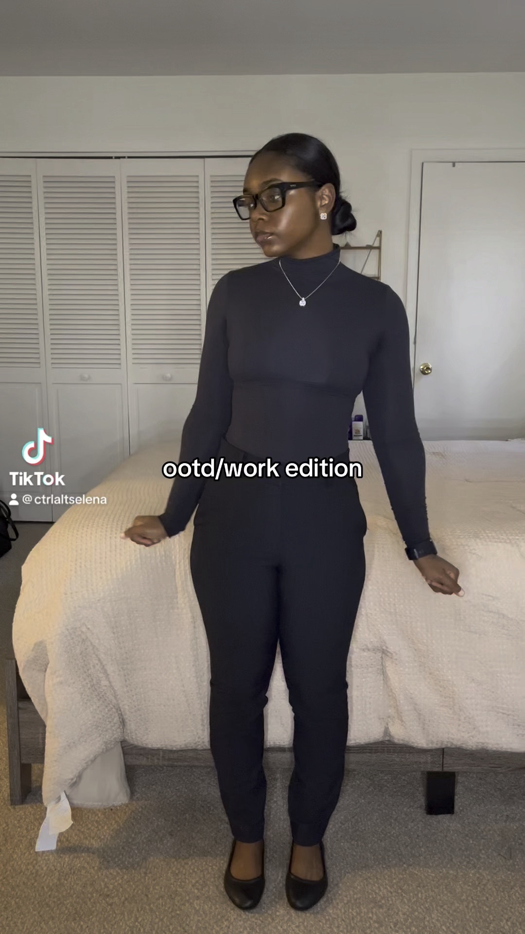 ootd/work edition💫

Shoes are no longer sold at Target and the pants I thrifted at goodwill, they are H&M brand🙂

#LTKfindsunder100 #LTKfindsunder50 #LTKstyletip