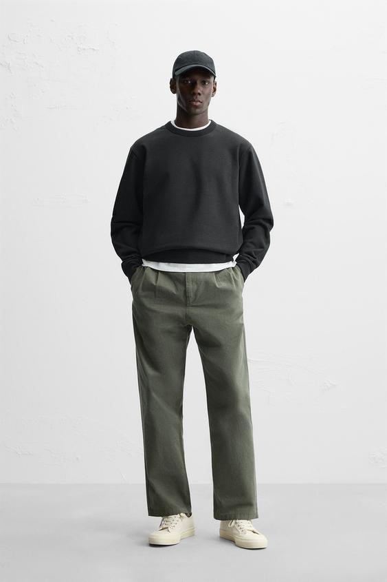 BASIC CREWNECK SWEATSHIRT | Zara US