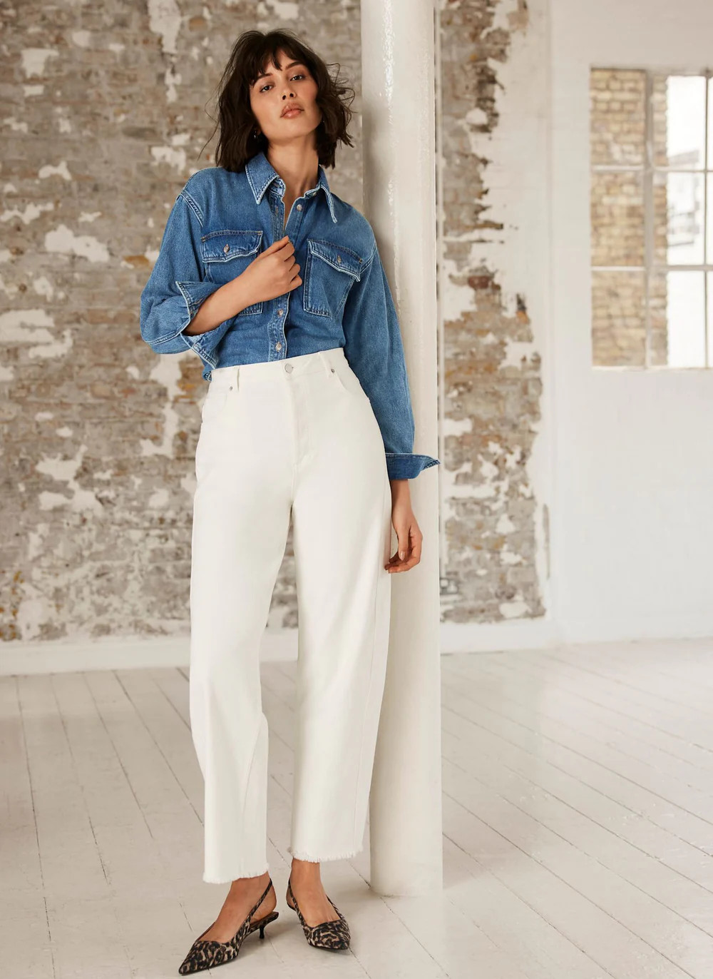 White Barrel Leg Jeans | Mint Velvet