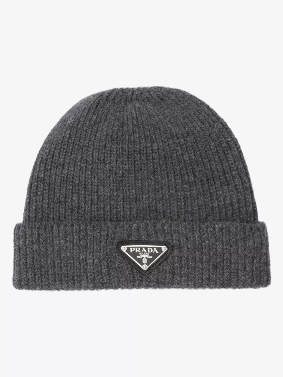 Brand-plaque cashmere and wool-blend beanie hat | Selfridges