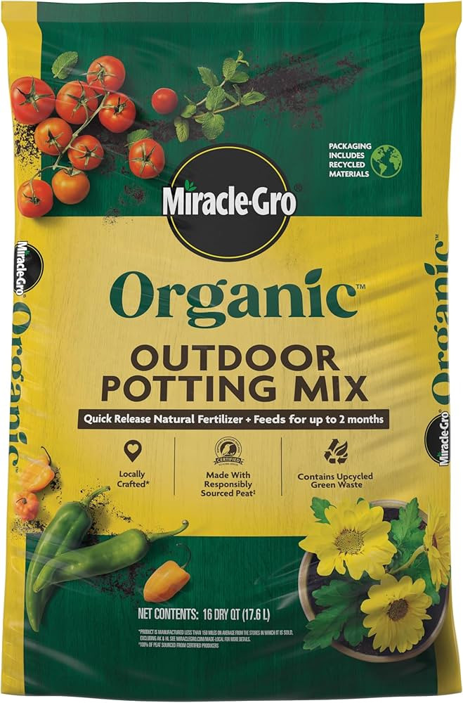 Miracle-Gro Organic Outdoor Potting Mix, 16 qt. | Amazon (US)