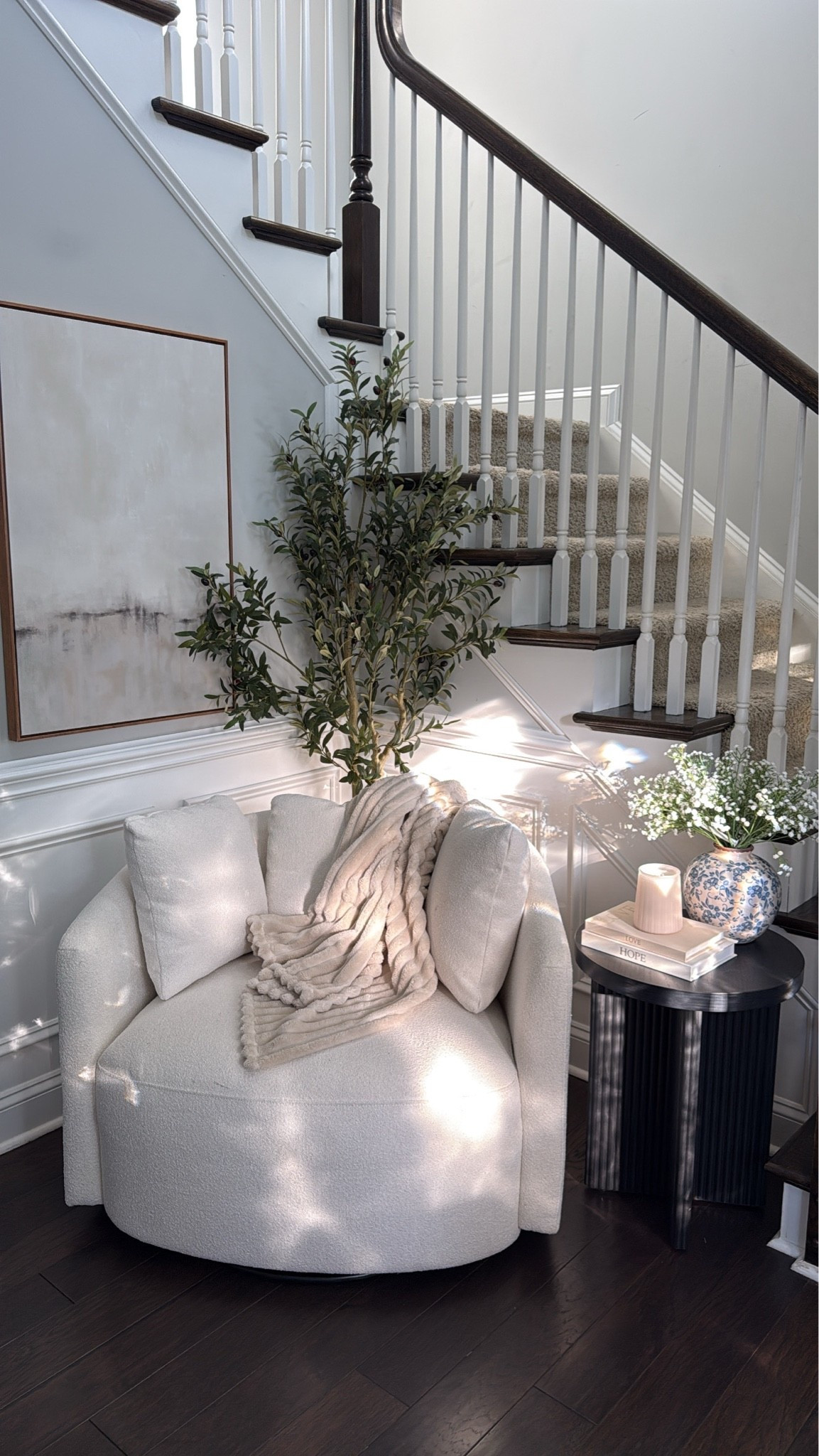 My little entryway area, where I record all my content linking everything for you guys here! #homedecor #amazonhome #walmarthome

#LTKHome #LTKSeasonal #LTKvlog