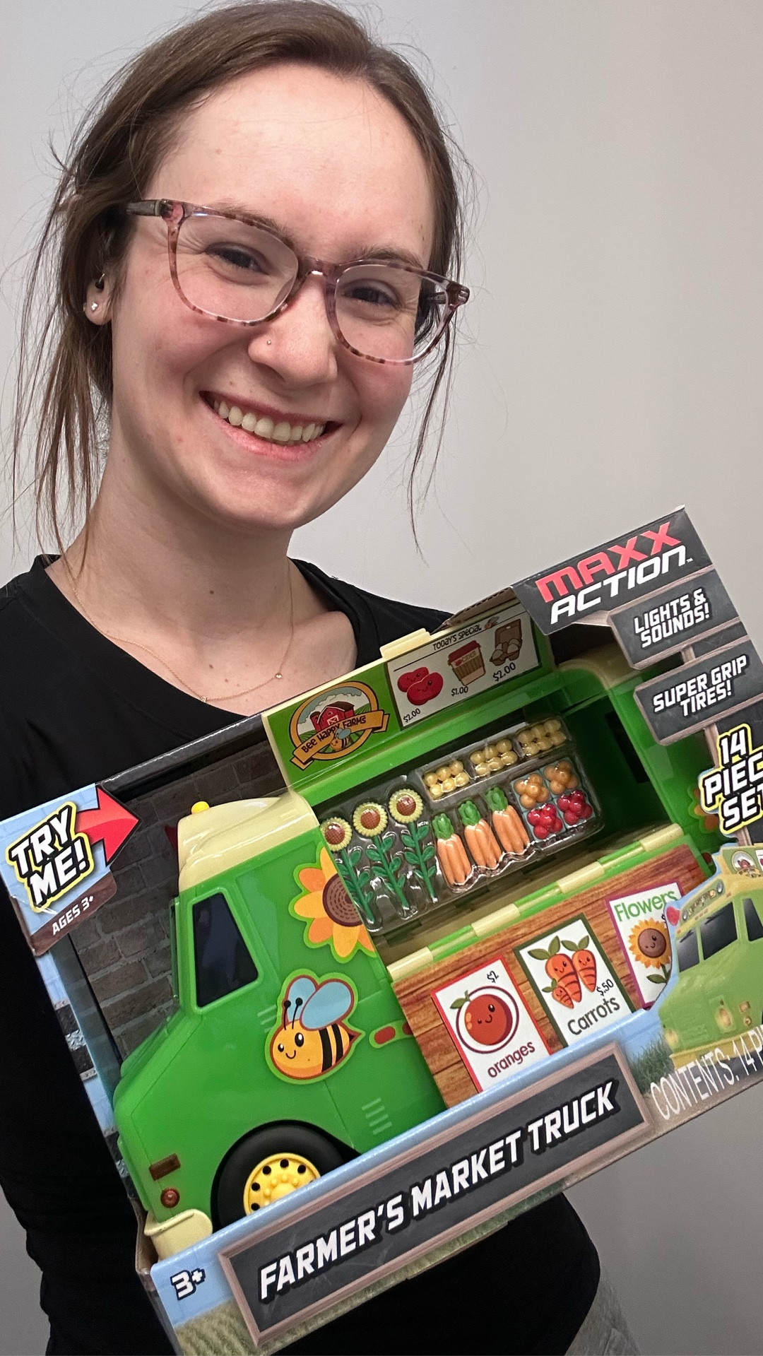 This is such a cute Farmer's Market Food Truck! It has Lights and Sounds, plus it Includes 14 Play Pieces with Miniature Food. This is a great way to spark your kids imagination with pretend play 

#LTKKids #LTKmomlife #LTKSeasonal