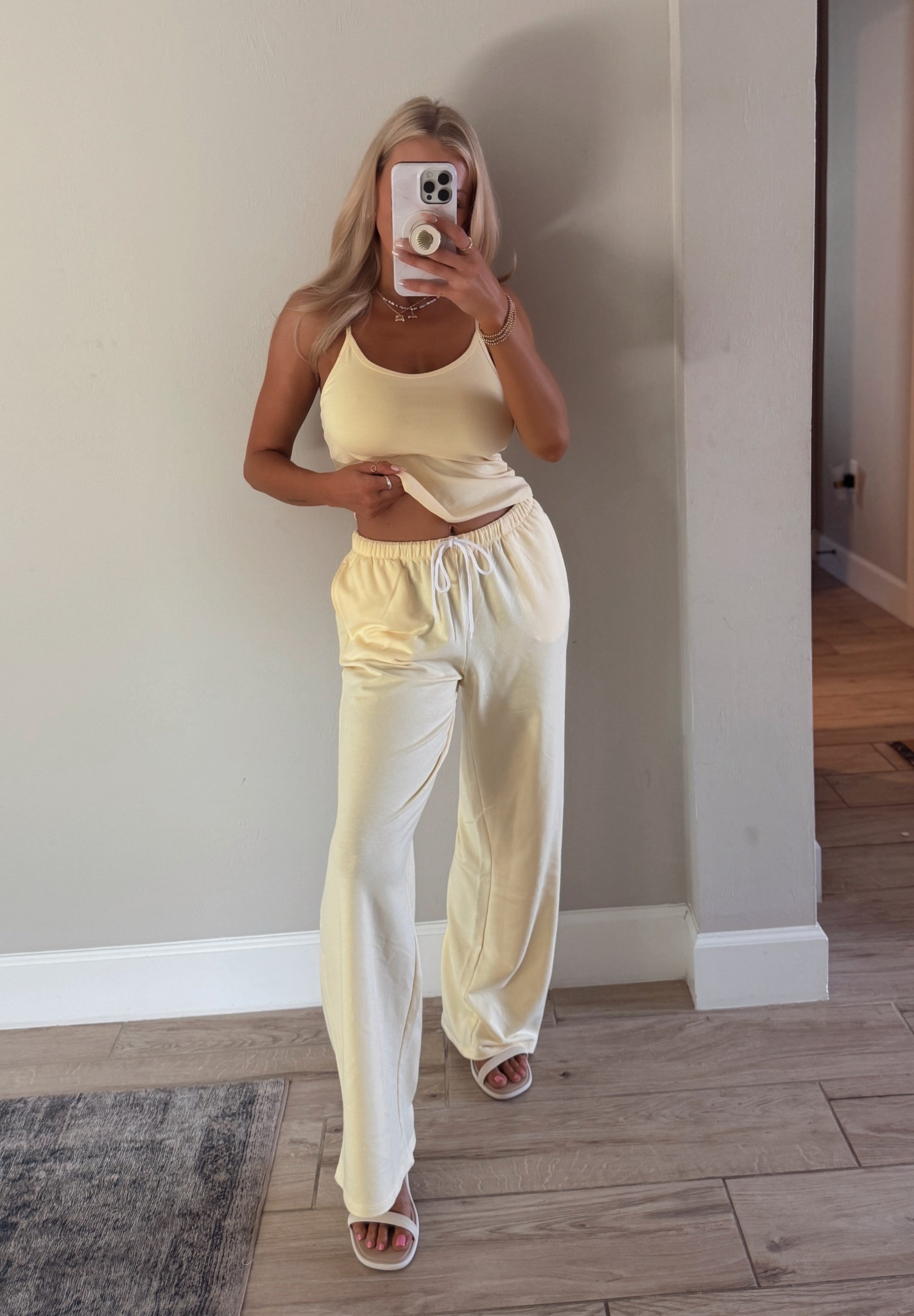 Cozy sleep sets that are perfect for lounging from Walmart ☀️✨

@walmartstyle #walmartpartner #walmartstyle #walmart 