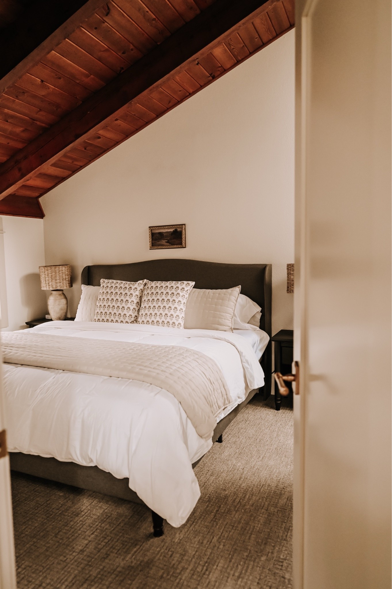 Sunriver cabin updates!

#LTKHome