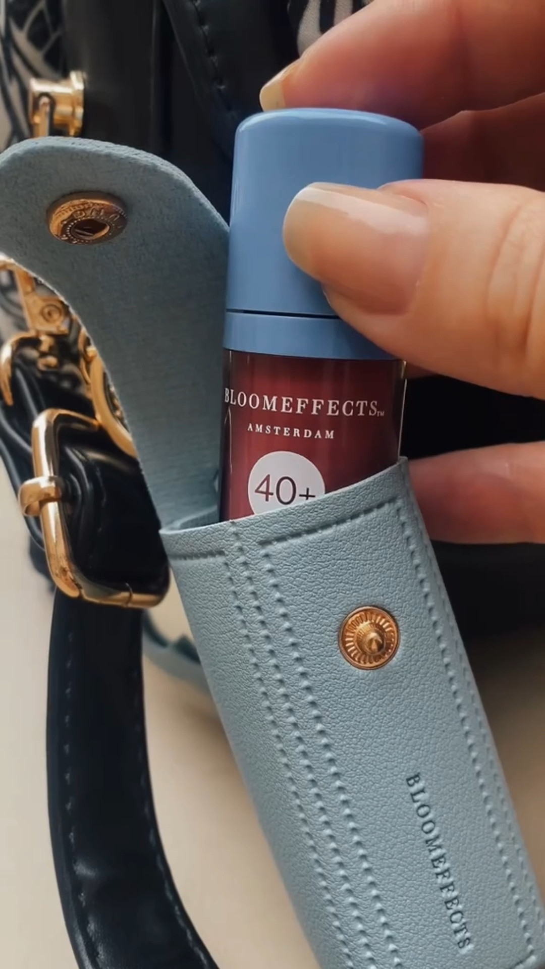 Tribute to my new holy grail - tulip Lipscreen oil by BLOOMEFFECTS 
💸 Use the code : AleksaAmor  and  get  20% OFF sitewide and worldwide.
The win is win 🏆 


#LTKBeauty