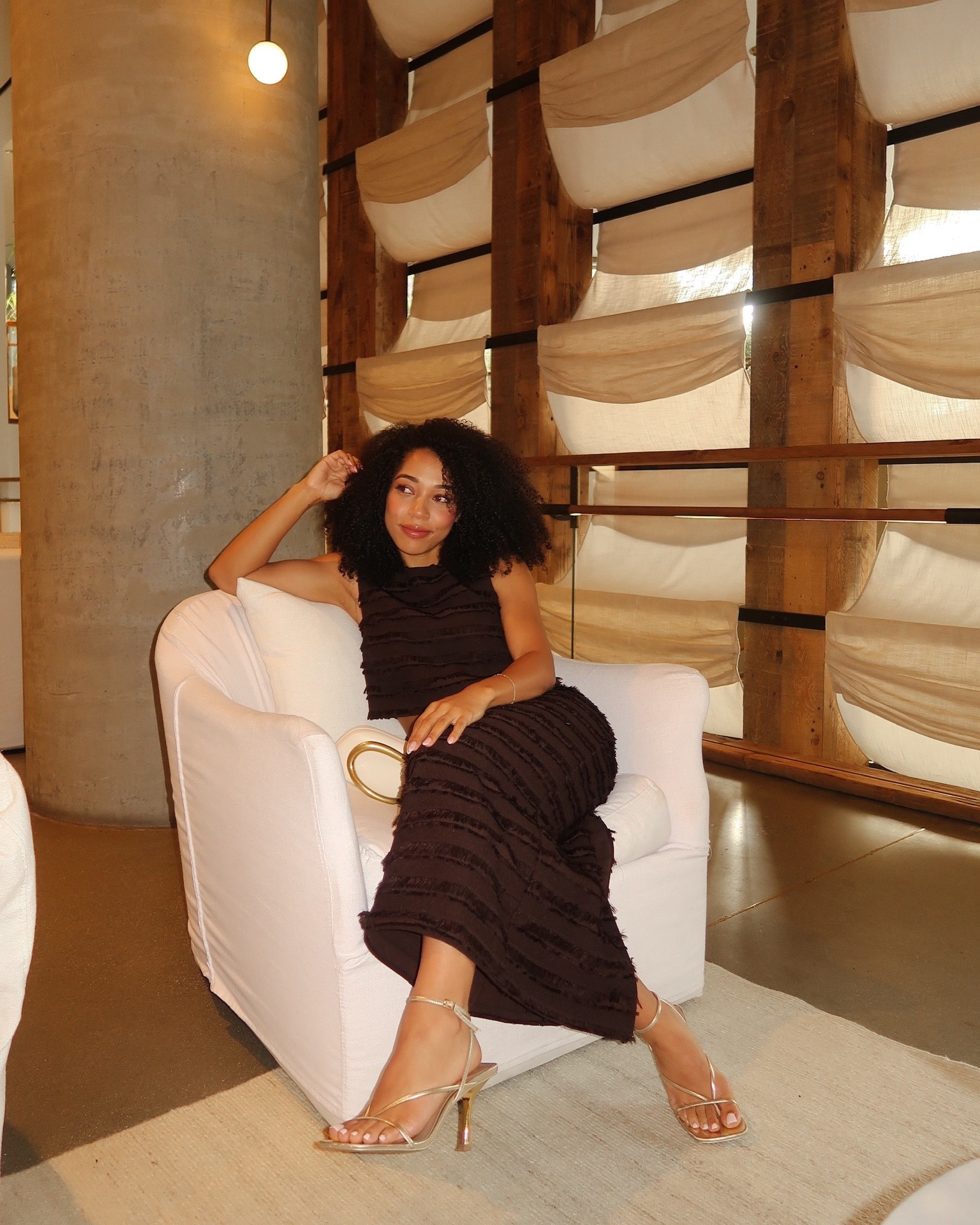 Brown H&M Set is the perfect little fringe vacation piece. Wearing a small top & 6 skirt 🤎🤎

#LTKPetite #LTKFindsUnder50 #LTKStyleTip