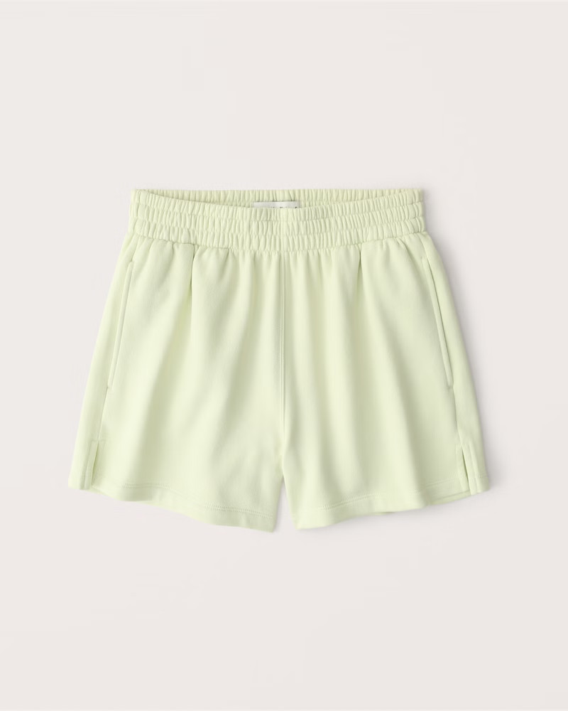 Sunday Shorts | Abercrombie & Fitch (US)