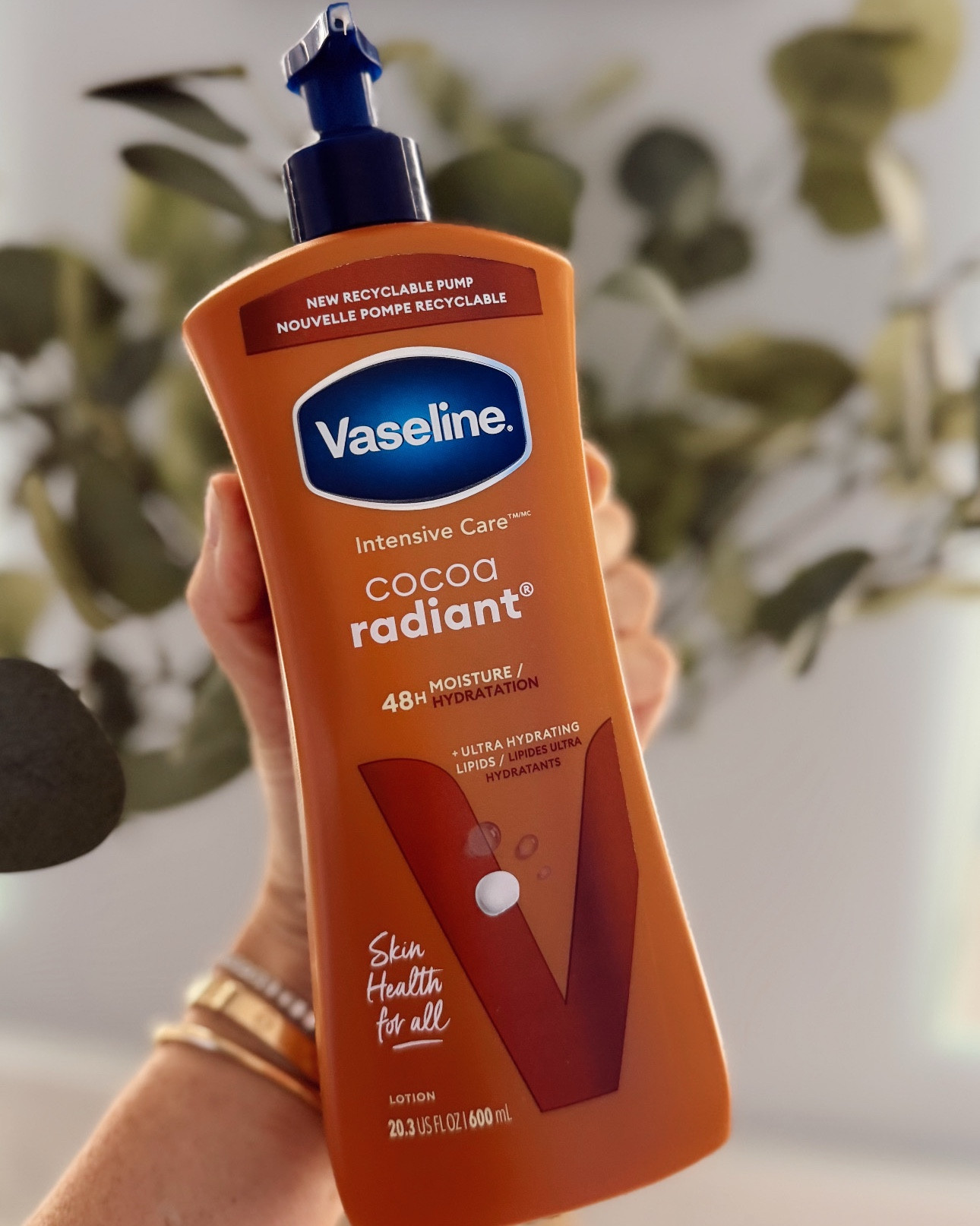 The stuff you tell your besties about! This lotion is the most underrated beauty product I have ever used! That’s a bold statement! 😉🤎

#LTKBeauty #LTKStyleTip #LTKFindsUnder100