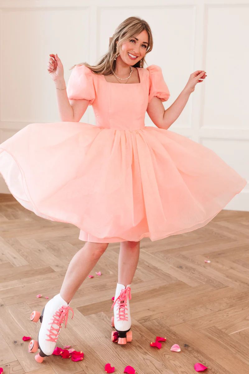 Cupcake Dress in Pink | Ivy City Co