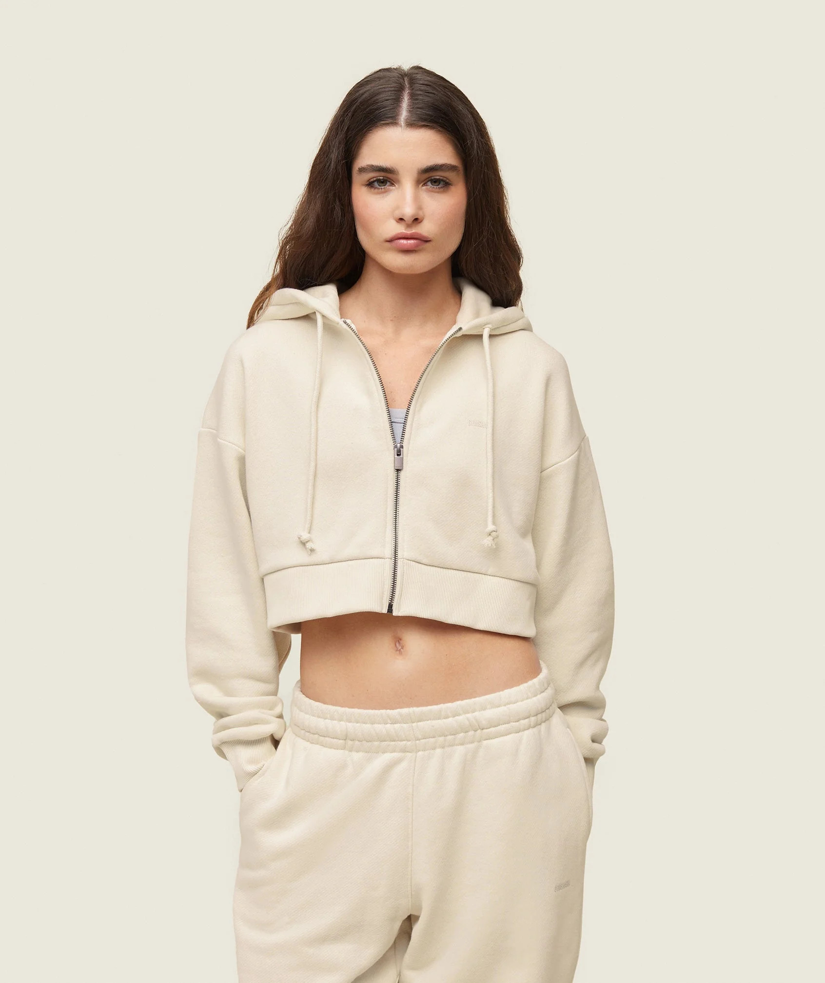 Gymshark everywear Cropped Zip Hoodie - Oat White | Gymshark UK