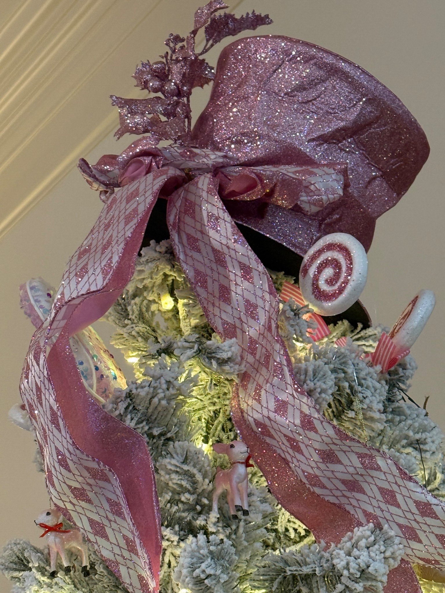 Festive Tree Topper!
I love the look of the Top Hat on the tree, and I found this great pink one to match my decor!

#LTKSeasonal #LTKHome #LTKHoliday