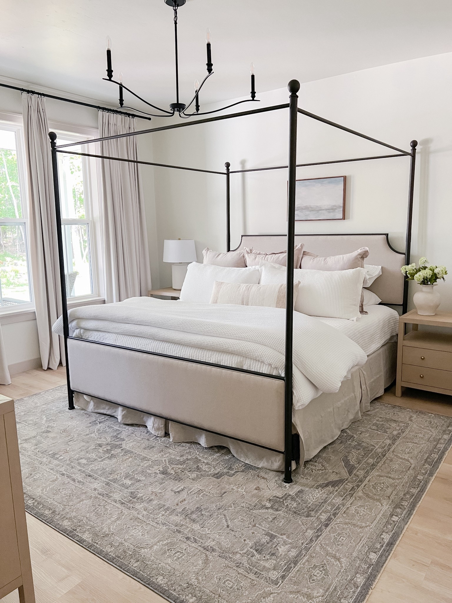 I am obsessed with this canopy bed, seriously might be one of my favorites from Wayfair! 

Home finds - Room decor - Furniture - Style tips - Outfit inspo 

#LTKHome #LTKStyleTip #LTKSeasonal