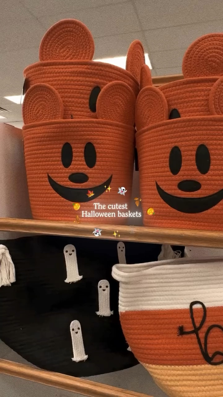Mickey baskets from Kohl’s 🐭🎃 The perfect spooky touch for candy, blankets, or any little home treasures.
What would you use these Halloween Mickey baskets for?

#halloweenhome #halloweendecor #spookyseason #halloweenfinds #codeorange #kohlsfinds #halloweenbasket #halloweendecorideas #fallvibes #pumpkinseason #halloweenstyle #spookyvibes #cozyfall #spookyhomedecor #halloweenathome #fallhomedecor #trickortreat #halloweencore #halloweendecorating #halloweenspirit #spookyhouse #halloweenaesthetic #halloweeninspo #spookydecor #halloweenlove #codeorange #disneyhalloween