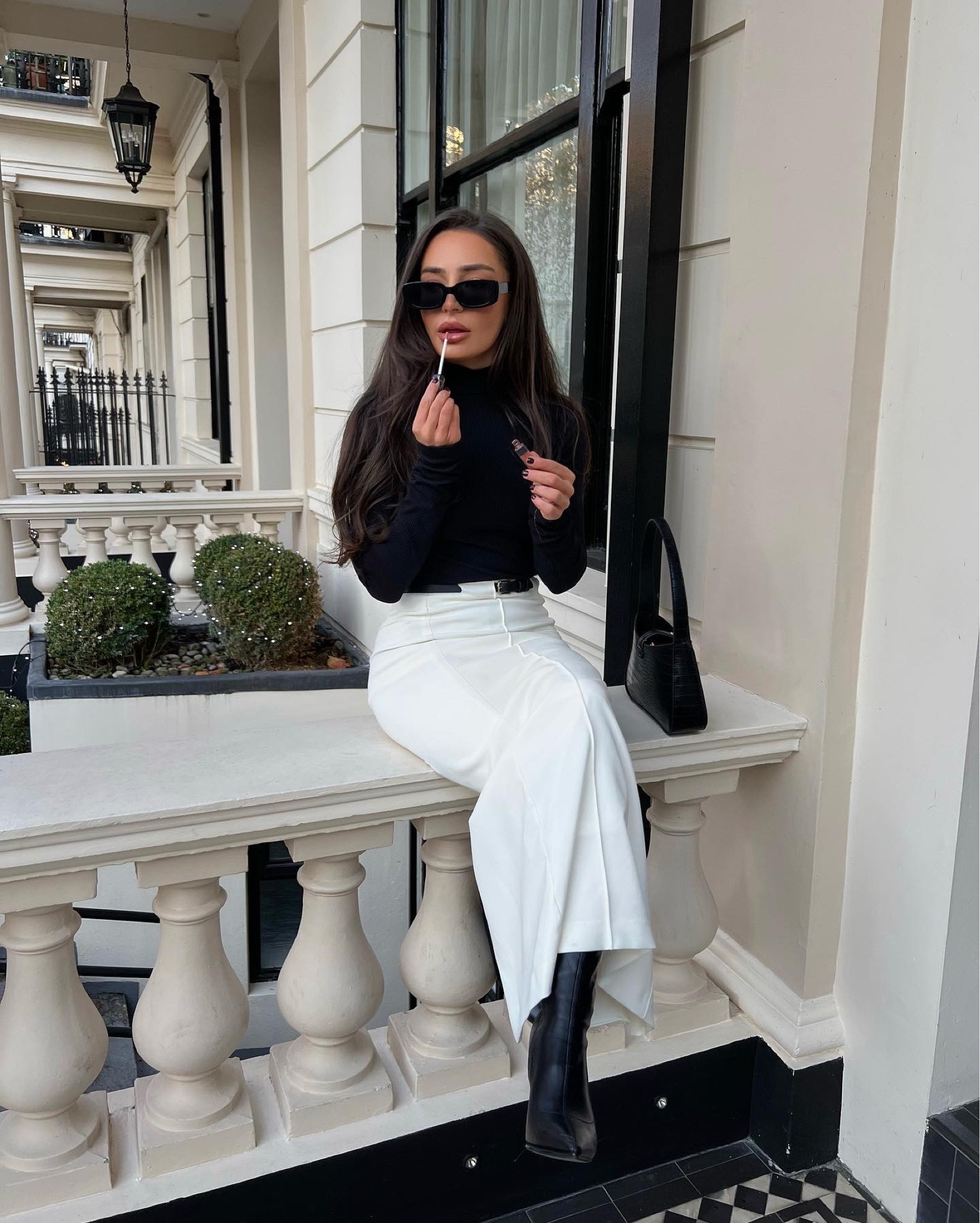 & gloss 

#LTKfit #LTKeurope #LTKSeasonal