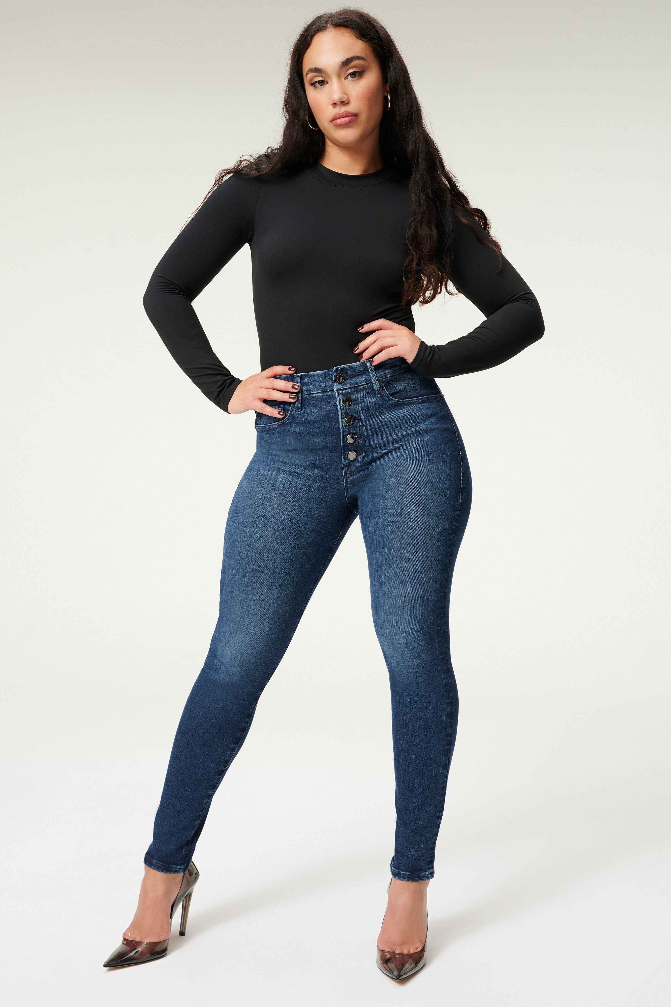 GOOD LEGS EXPOSED BUTTON | BLUE830 | Good American