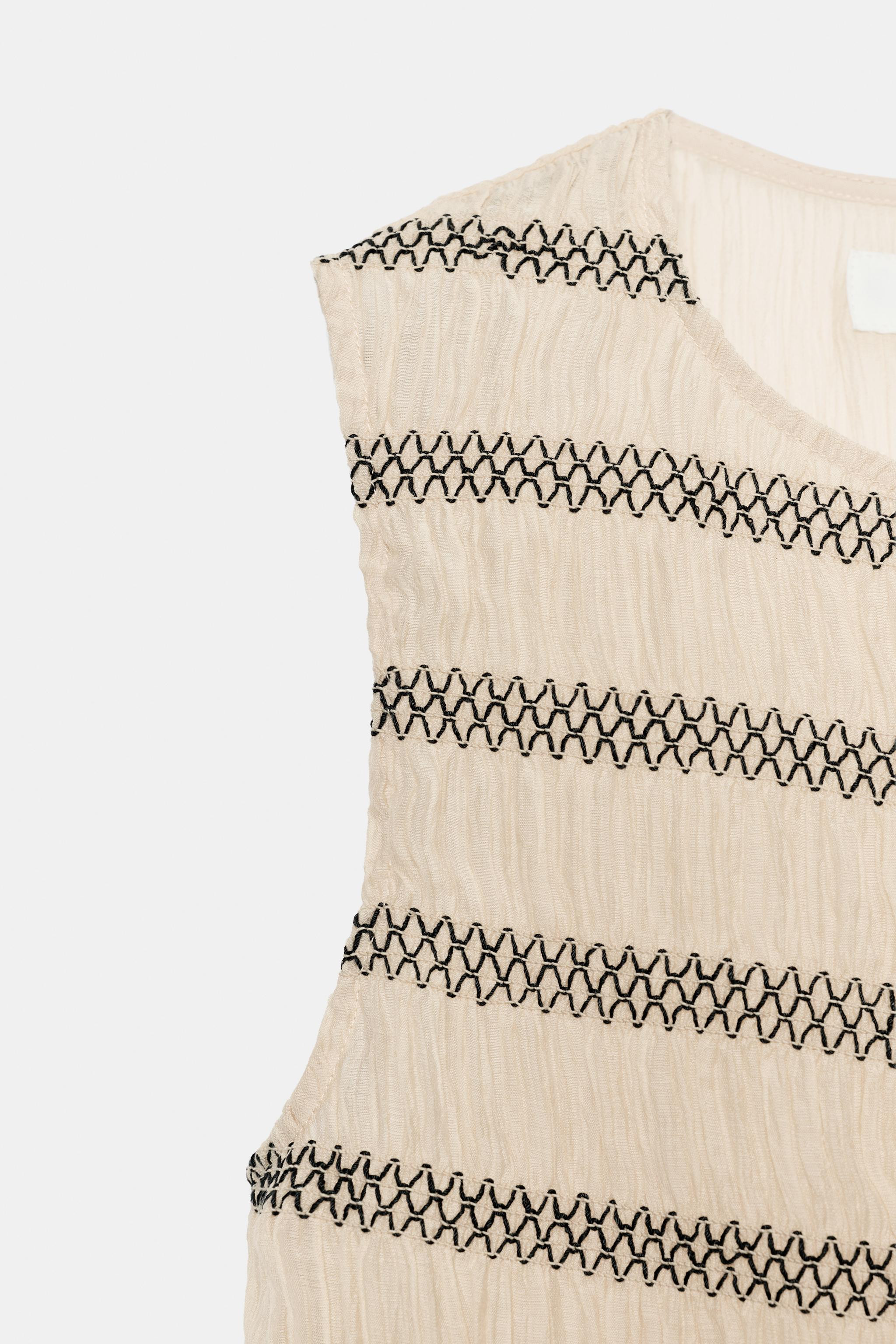 CONTRAST SEAM VEST TOP | Zara US