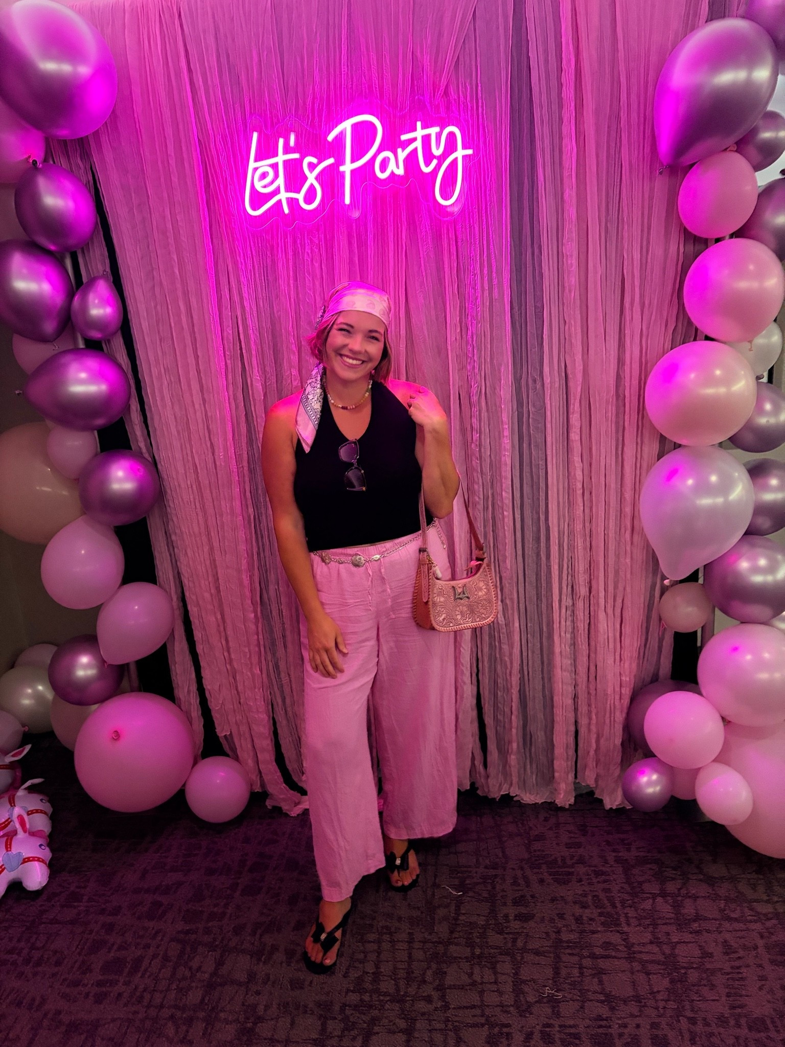 Last night we were off to the (horse) races! In pink pony style! 🐎🪩💖

#LTKootd #LTKdayinmylife #LTKMidsize