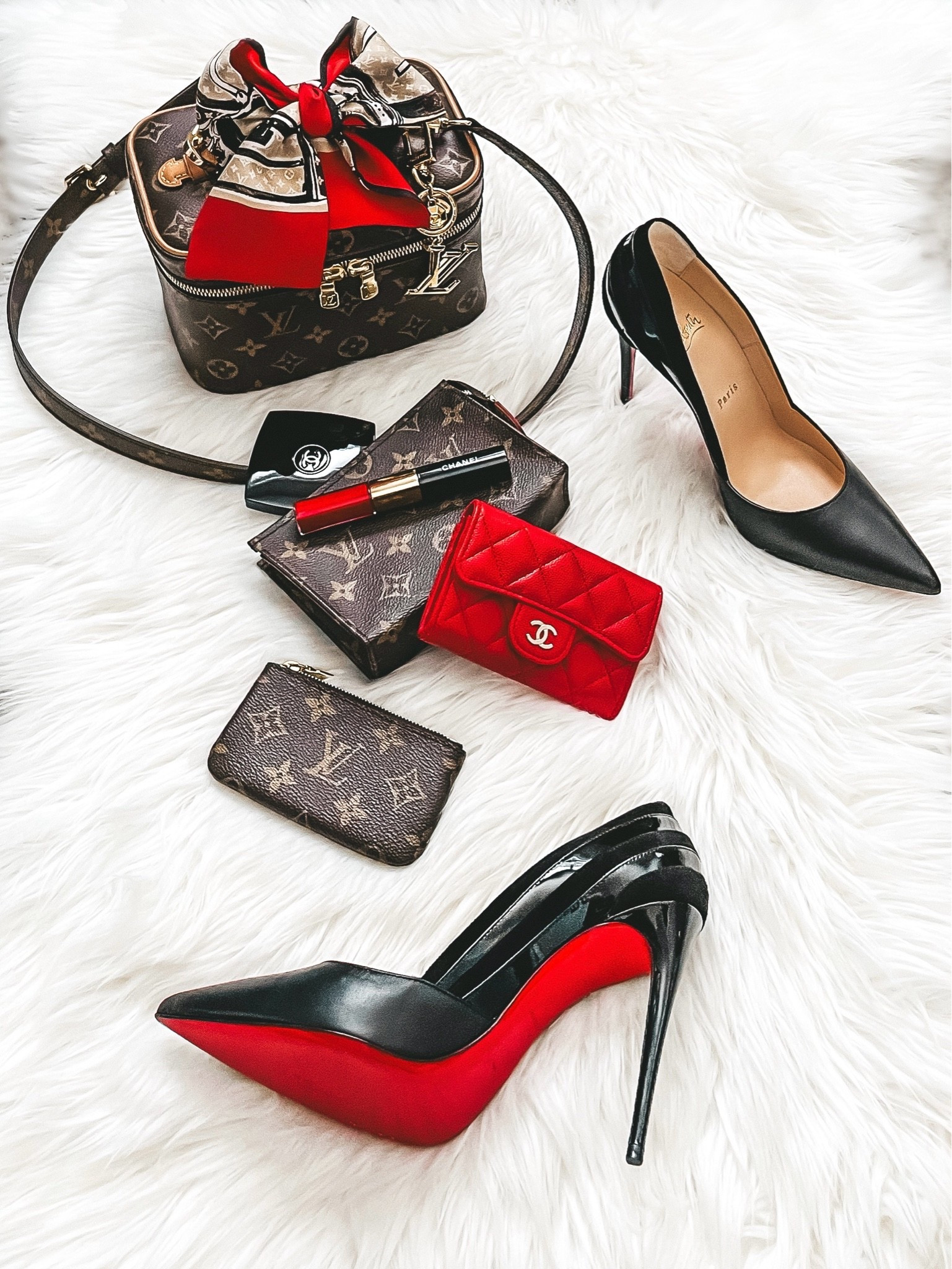 Hi guys! God bless you! I pray you are having a blessed day! I love using the LV nice mini as a handbag! All you have to do is add a monogram strap and off you go! It fits a lot too! linked one under retail in excellent condition from my favorite consignment shop!

#LTKgrwm #LTKBeauty #LTKTravel