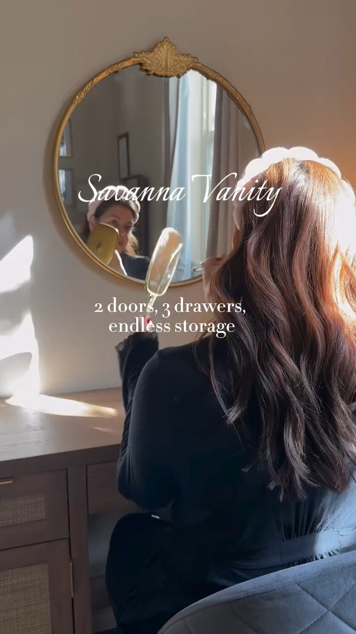 A vanity that moves with my day ✨ from makeup mornings to work mode.
.
Link ✨
https://www.sicotas.com/uxeqre

#vanity #makeupvanity #desk #vanitydesk #bedroom #bedroomgoals #girly #makeuproom #homeoffice #homedecor 

#LTKgrwm #LTKGiftGuide #LTKHome