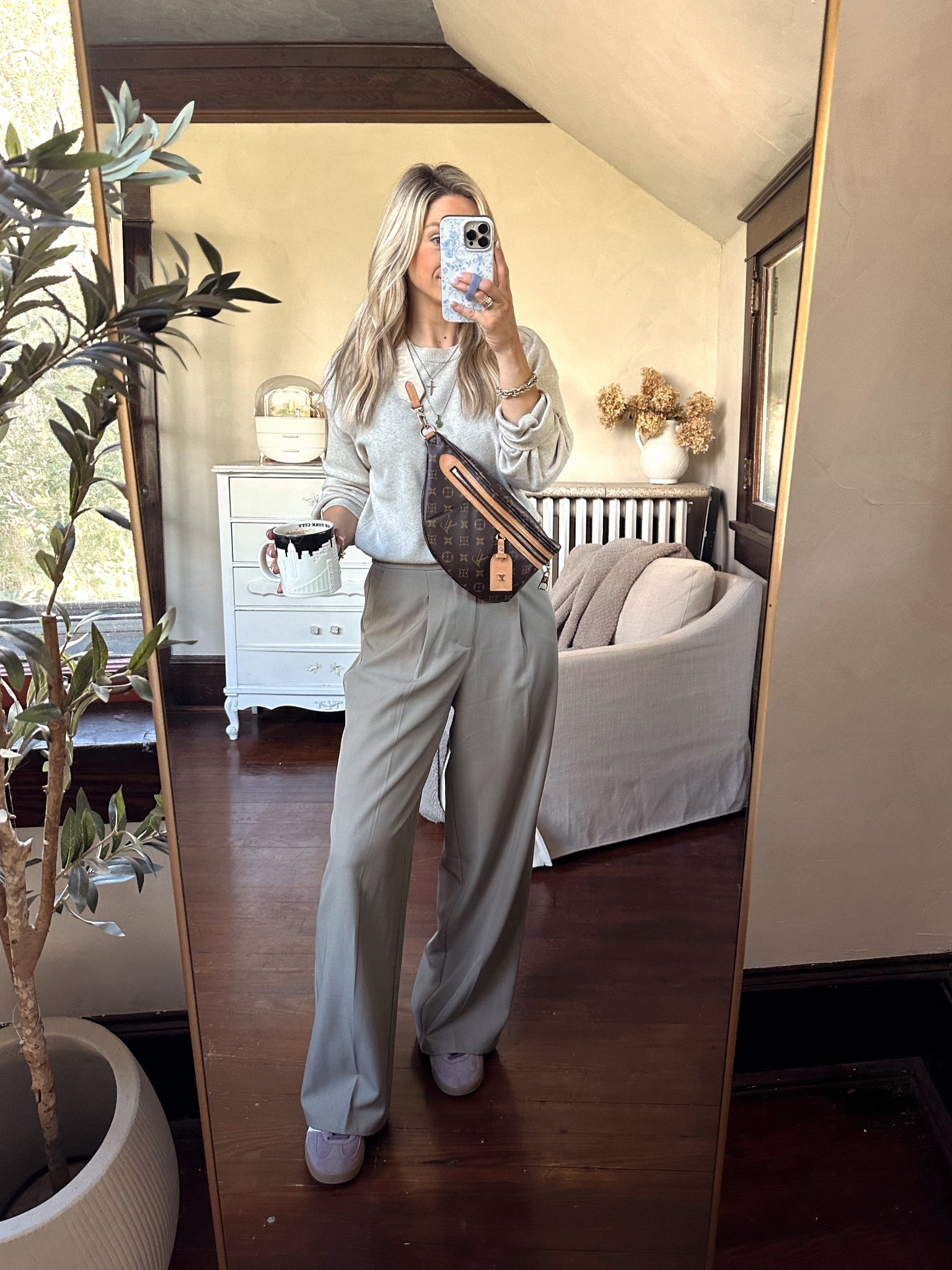 Amazon outfit, sweater is 100% cotton!
Small regular in trousers, medium in sweater
Trouser outfit