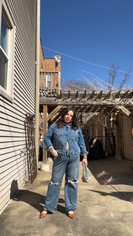 A little denim on denim for a recent event & some meetings 💙 
Jacket: size 1 
Denim: size 1 


#LTKplussize #LTKVideo