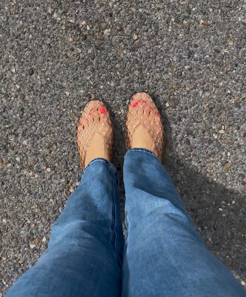 These Dolce Vita jellies have been my go to for months now! I have worn them almost daily allll Summer because the are so comfortable! I just got two other colors

#LTKWorkwear #LTKPetite #LTKootd