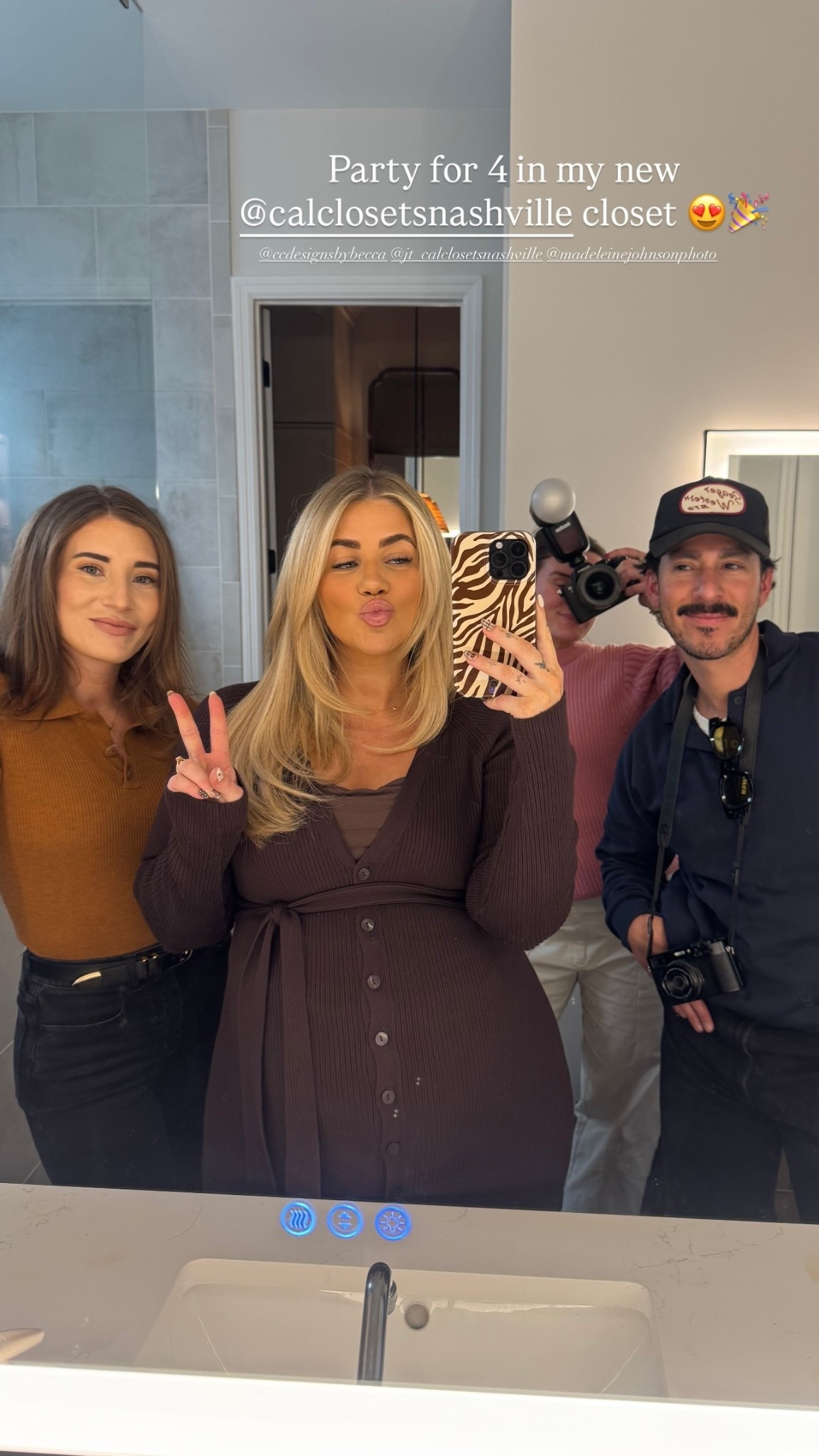 Such a cutie dress that Abercrombie restocked🤎 the one doesn’t have a belt anymore but linked some that could be cute. Code: AFKELSEYB

#LTKBump #LTKootd