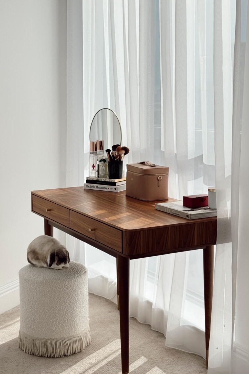 Dressing room details 🤍


*Stool is from Six The Residence 

#LTKeurope #LTKfindsunder100 #LTKhome