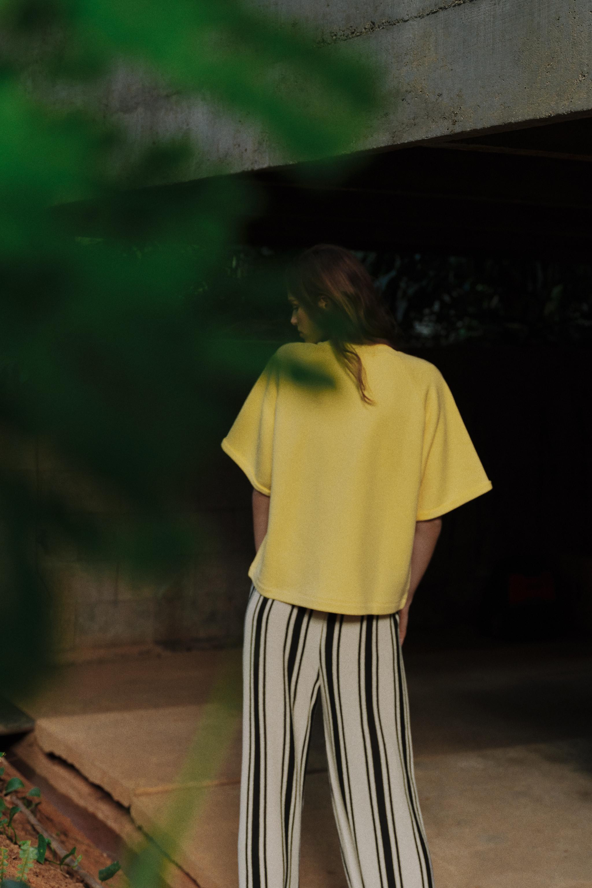 SHORT SLEEVE SWEATSHIRT | Zara Canada