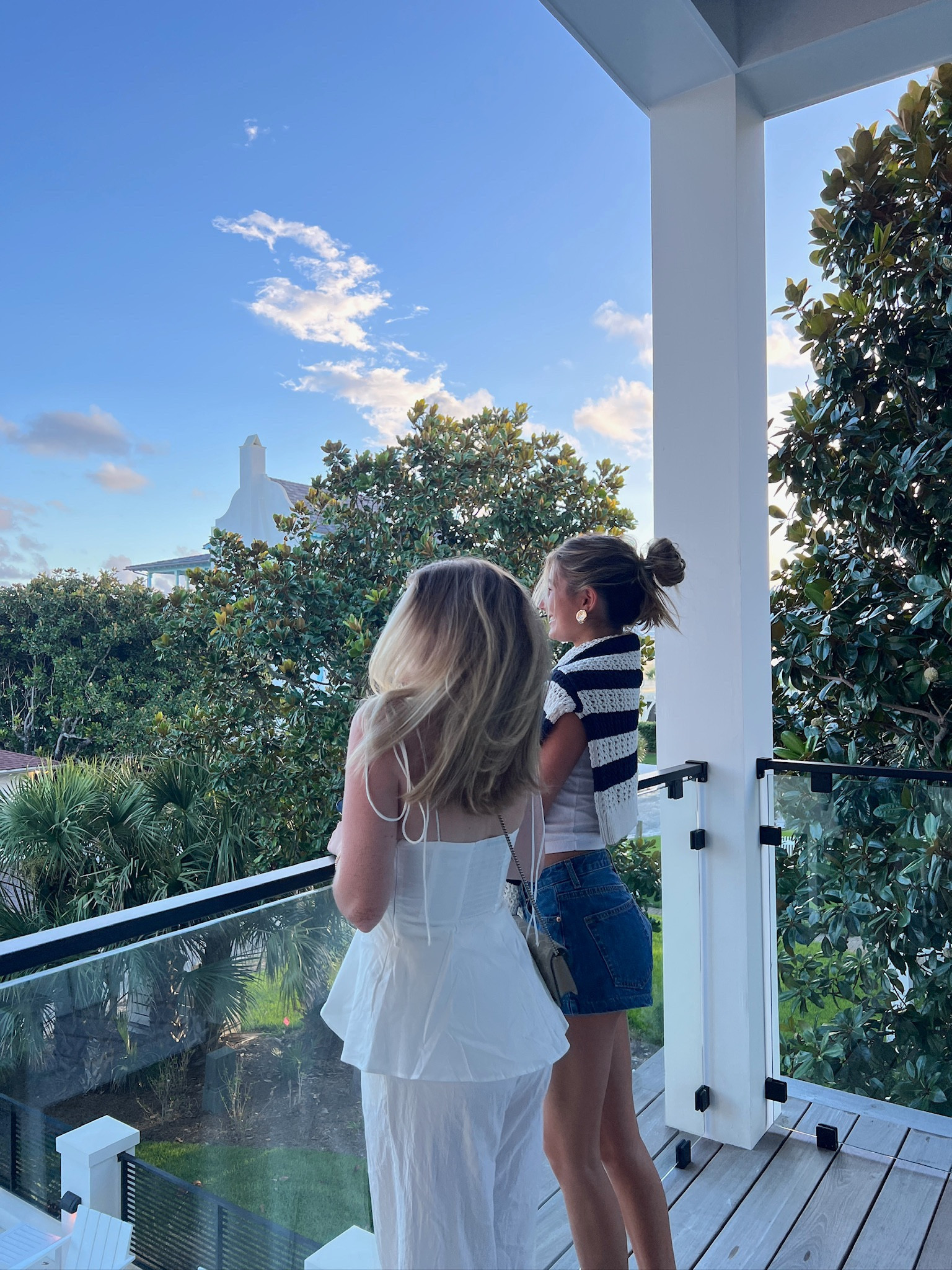 Love this sweater! 🤍

#LTKSaleAlert #LTKxNSale #LTKFindsUnder50